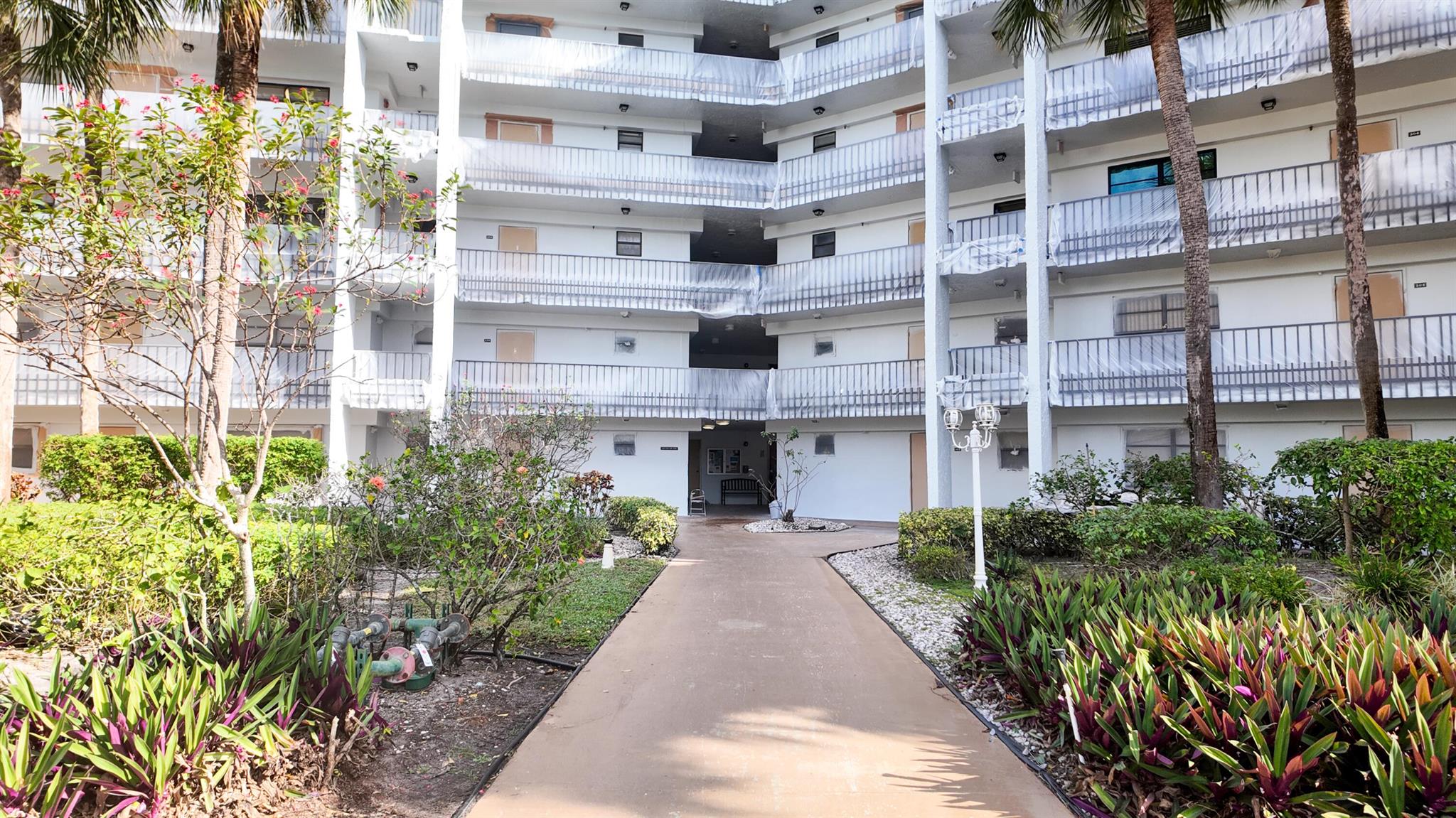 SUNRISE OF PALM BEACH CON - Residential Lease