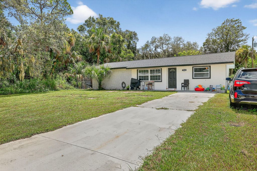 Photo of 7905 Penny Lane, Fort Pierce, FL 34951 (MLS # R11121572)