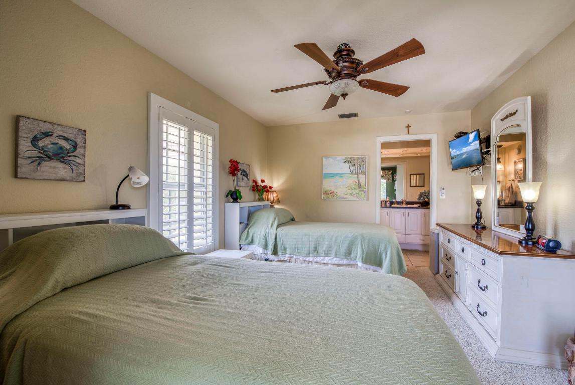 Tamberlane Condo - Residential