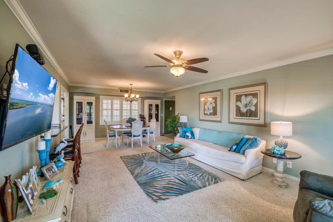 Tamberlane Condo - Residential