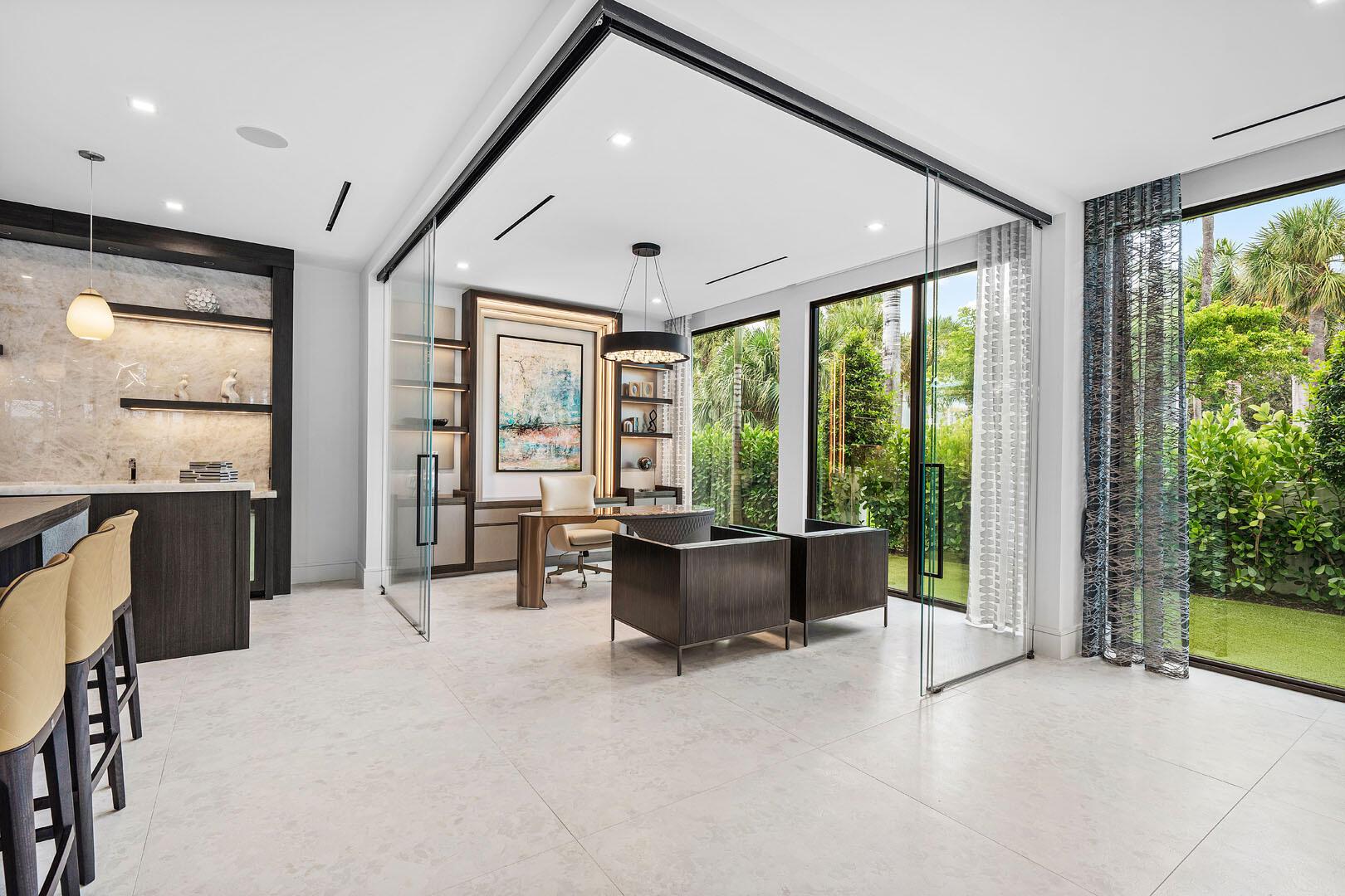ROYAL PALM YACHT & COUNTR - Residential