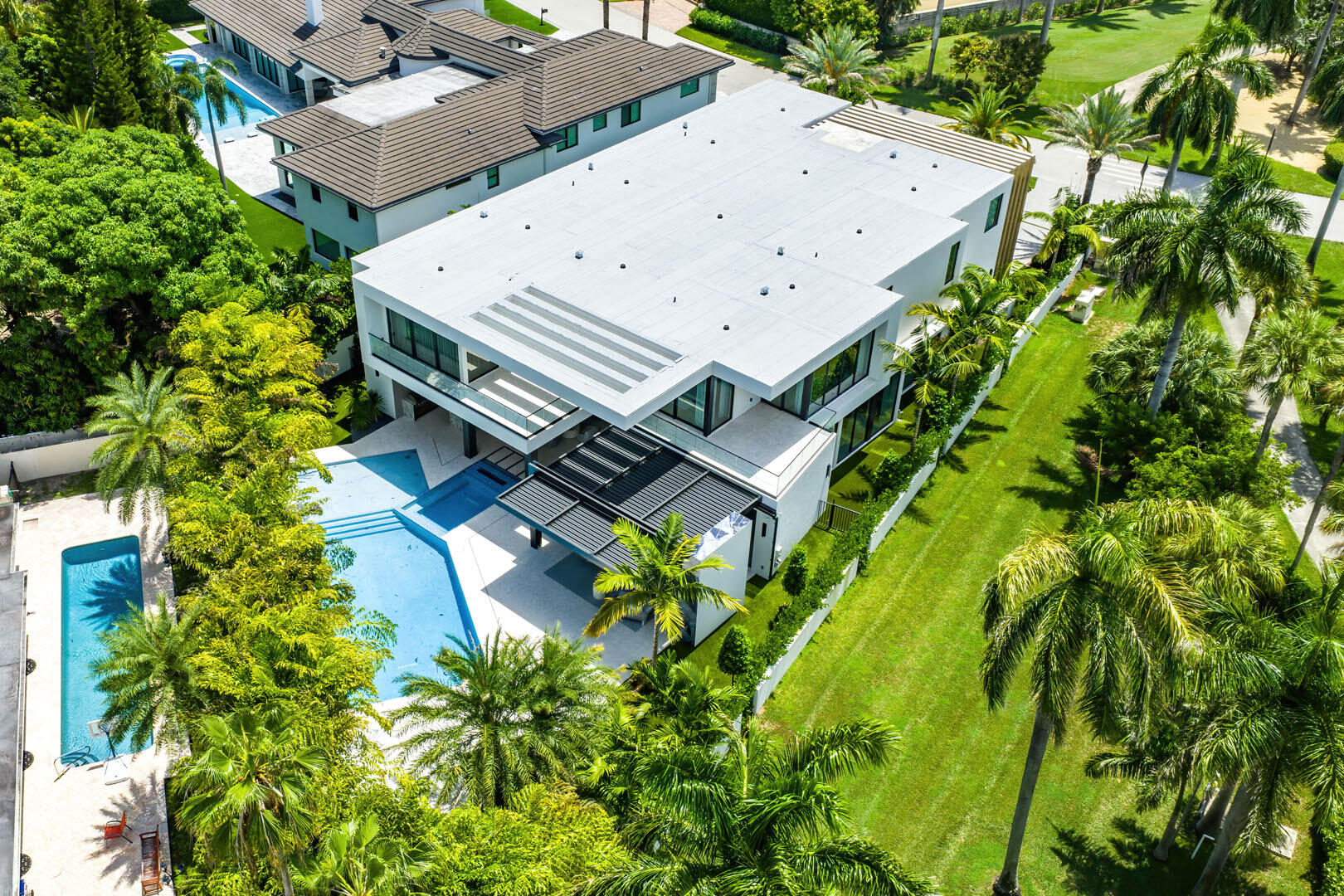 ROYAL PALM YACHT & COUNTRY CLUB - Residential