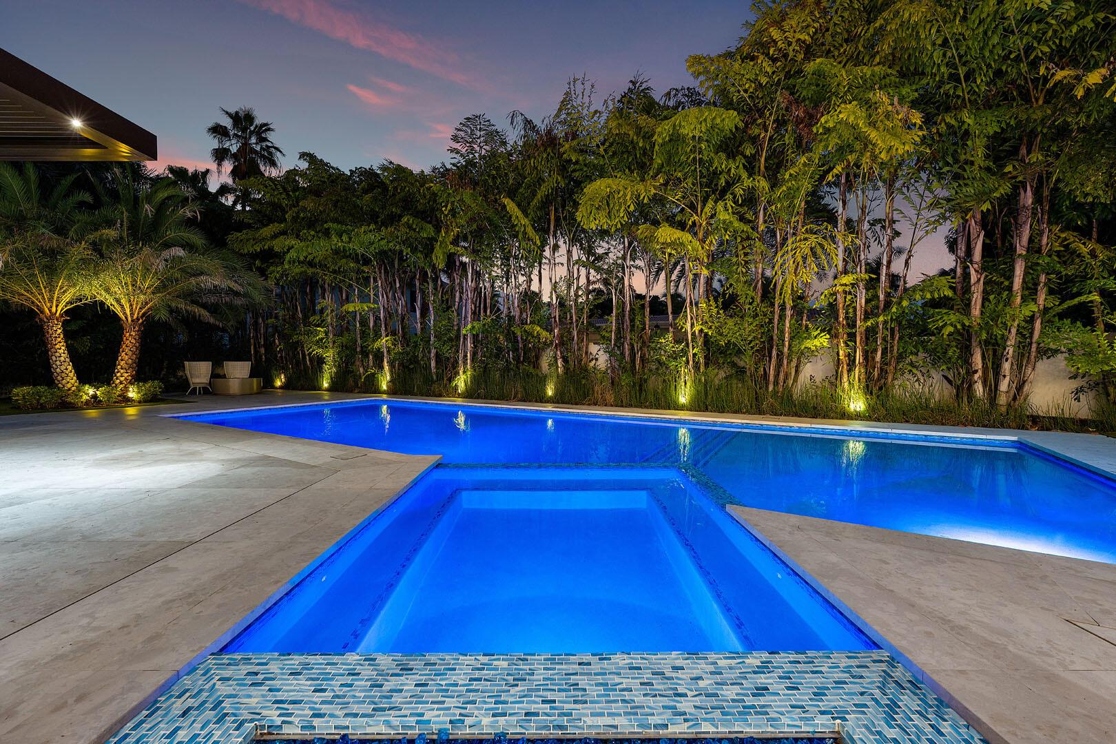 ROYAL PALM YACHT & COUNTR - Residential