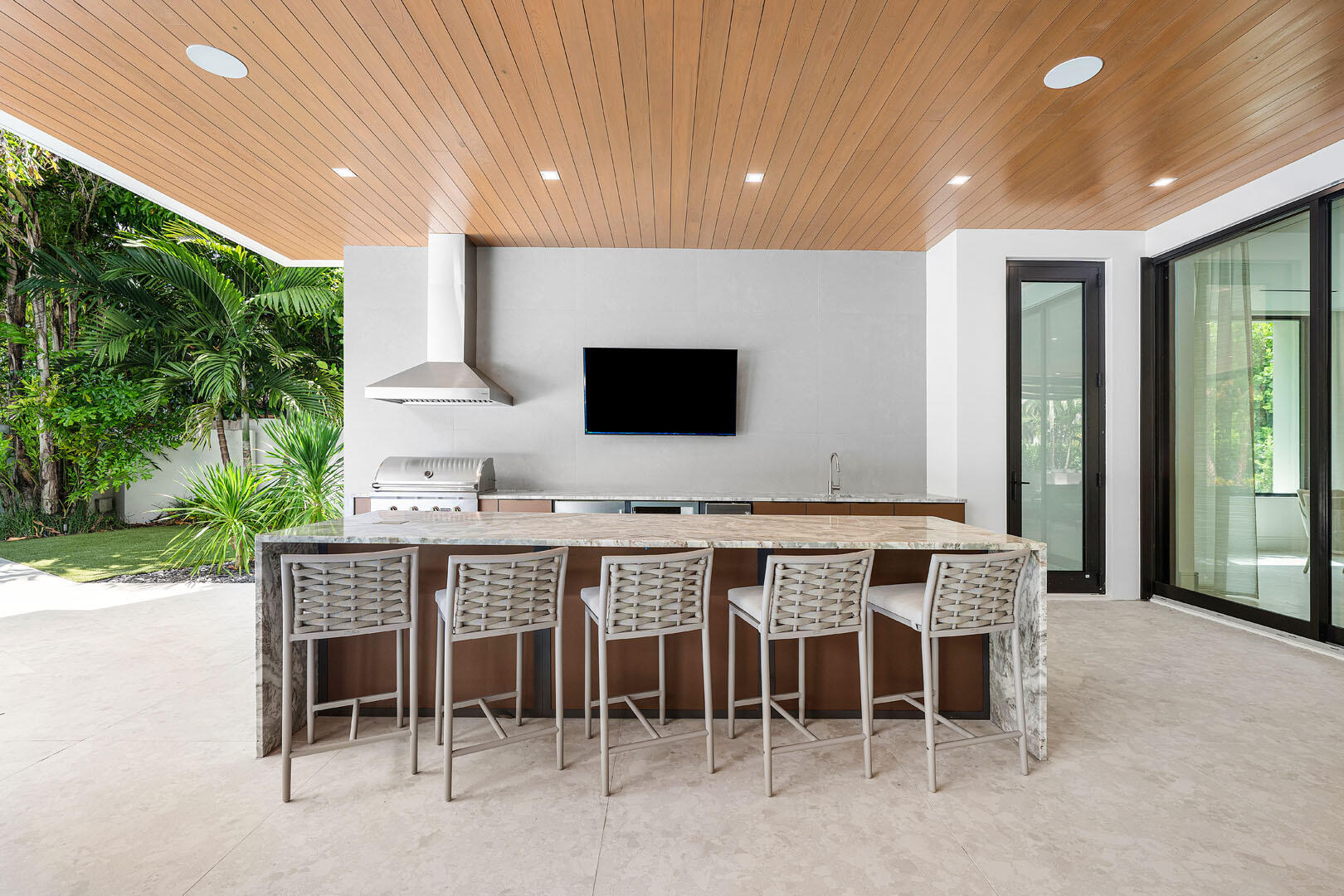 ROYAL PALM YACHT & COUNTRY CLUB - Residential