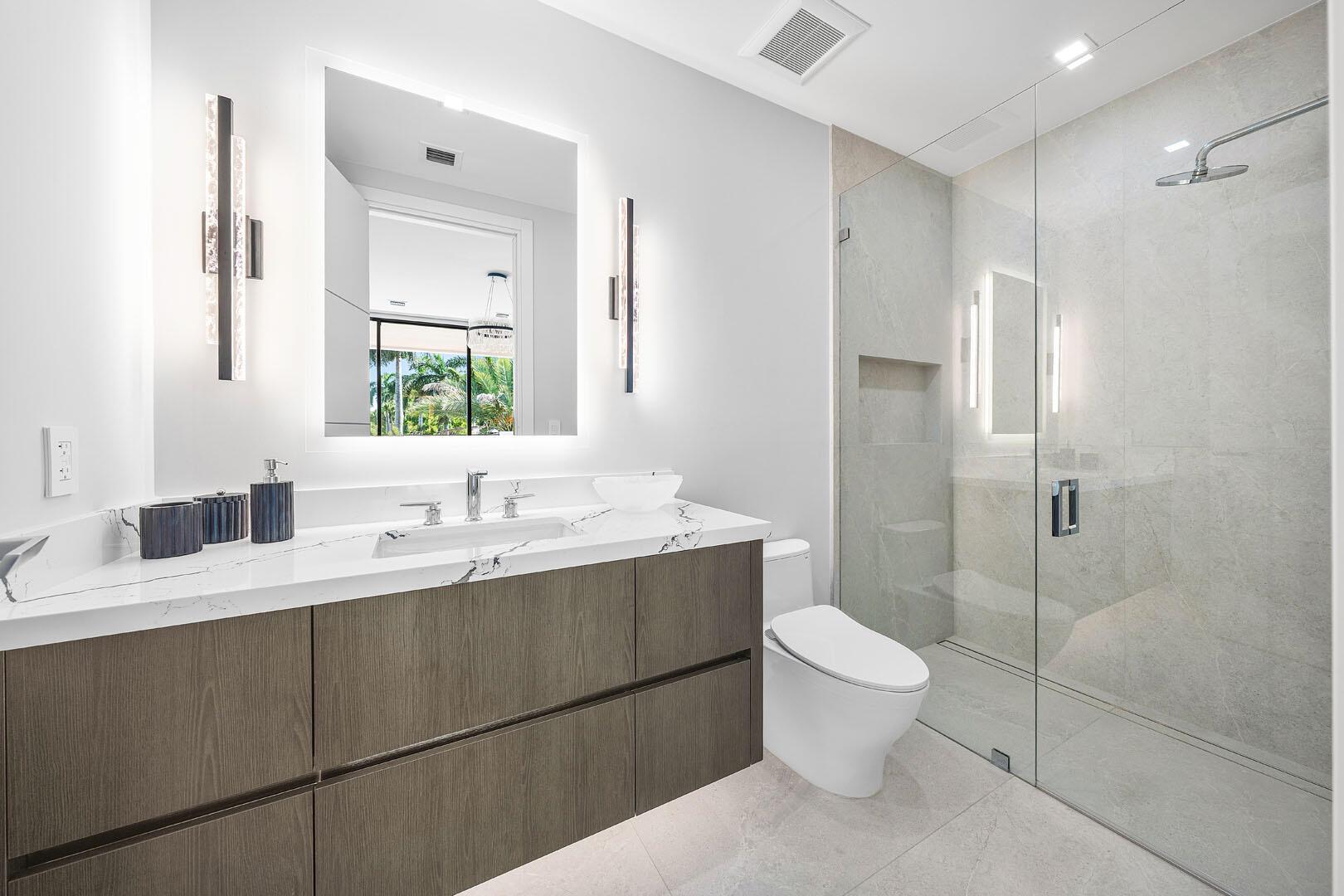 ROYAL PALM YACHT & COUNTR - Residential