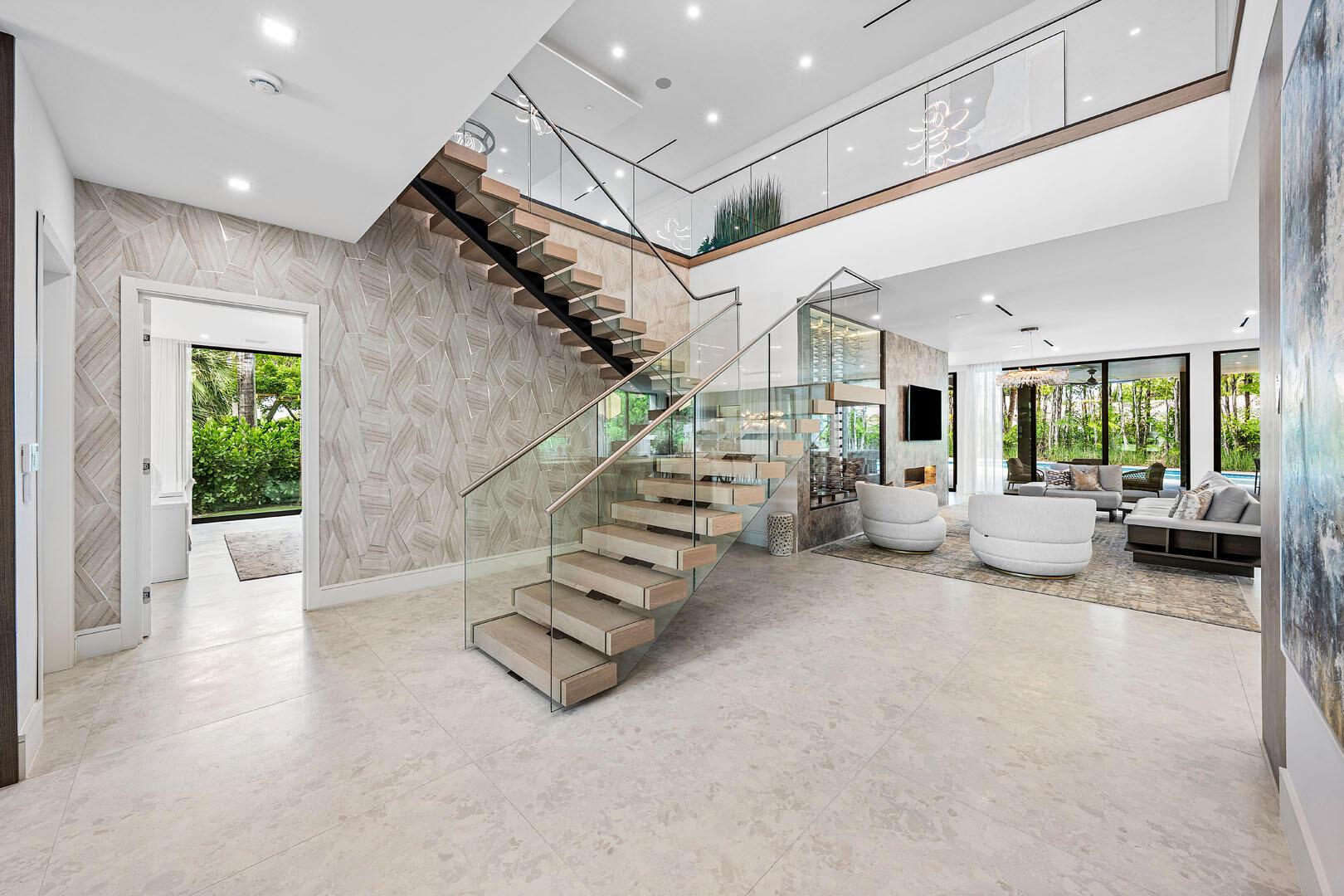ROYAL PALM YACHT & COUNTR - Residential