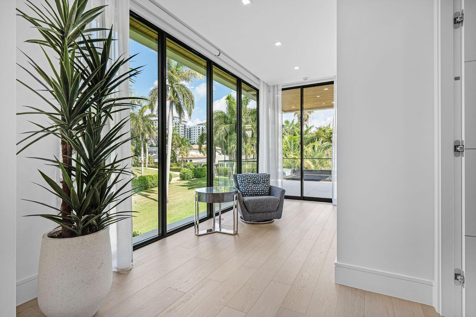 ROYAL PALM YACHT & COUNTR - Residential