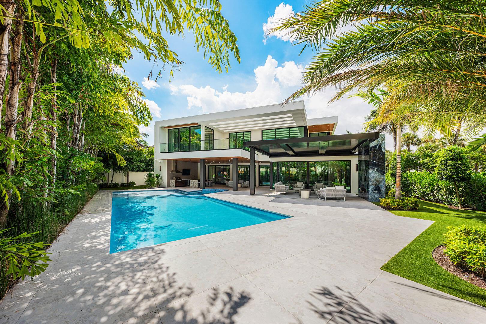 ROYAL PALM YACHT & COUNTR - Residential
