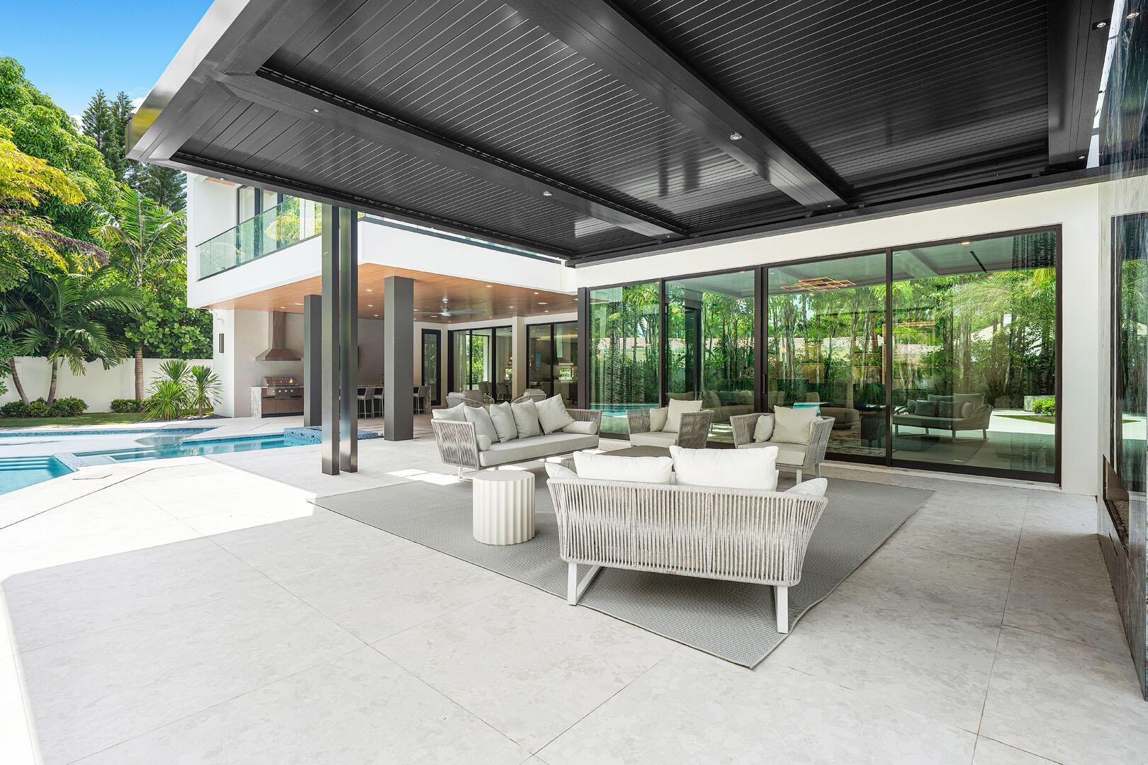 ROYAL PALM YACHT & COUNTR - Residential
