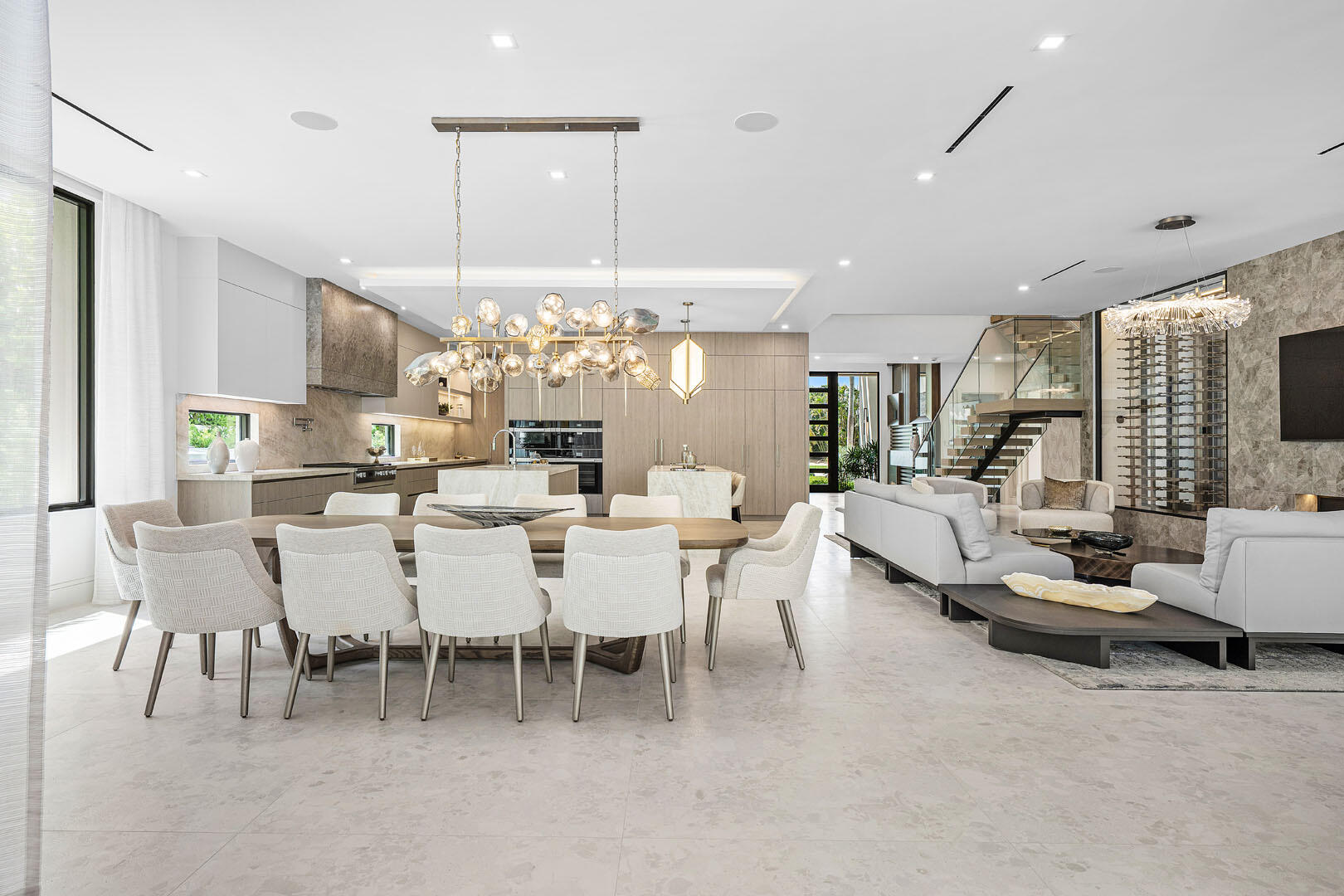 ROYAL PALM YACHT & COUNTRY CLUB - Residential