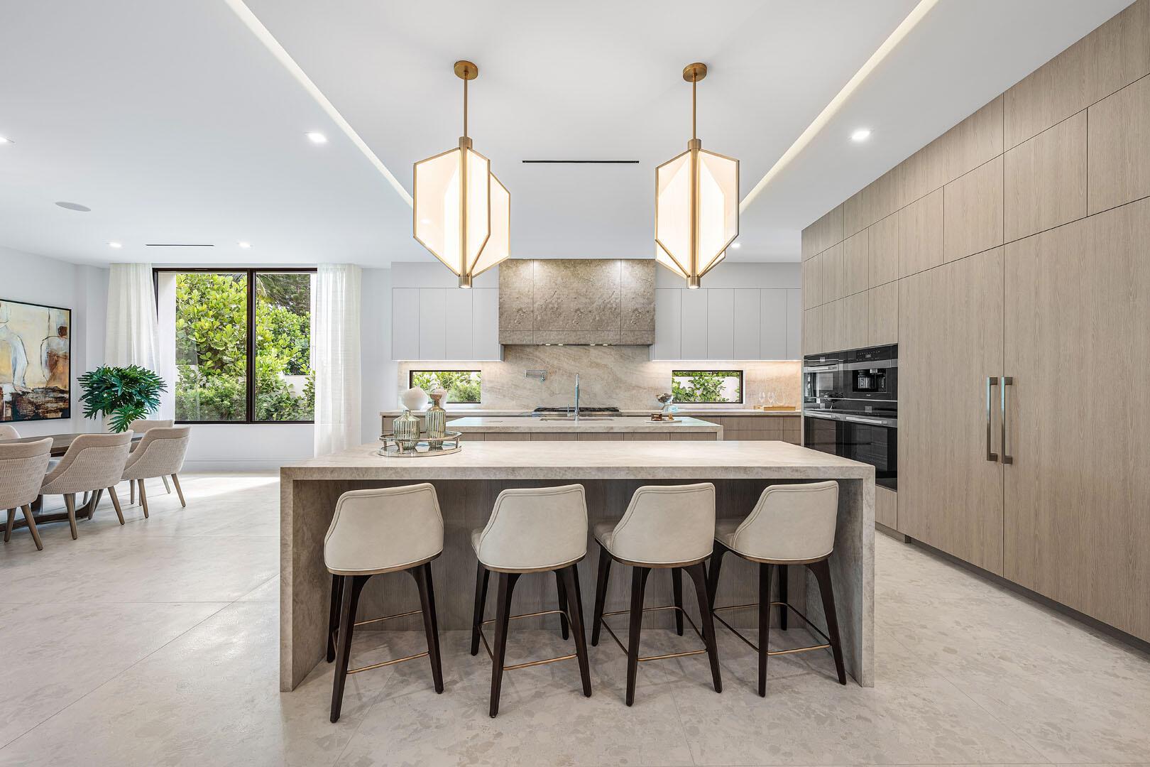 ROYAL PALM YACHT & COUNTR - Residential