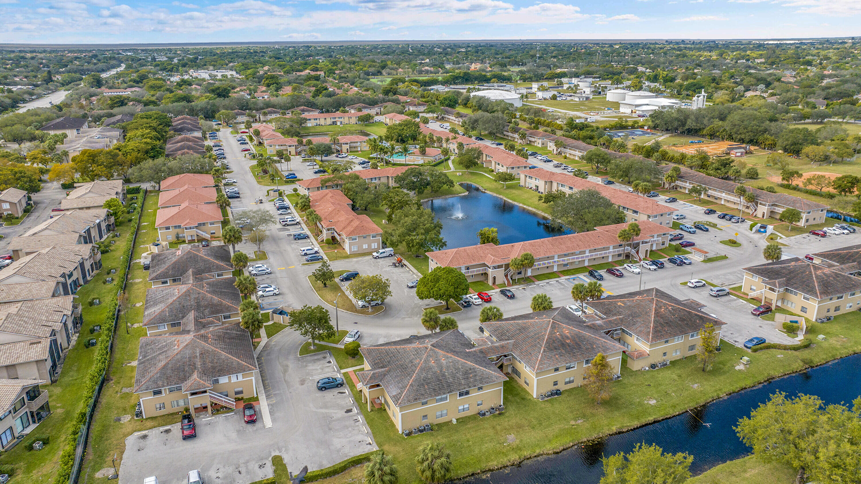 LAKEWOOD VILLAGE - Residential Lease