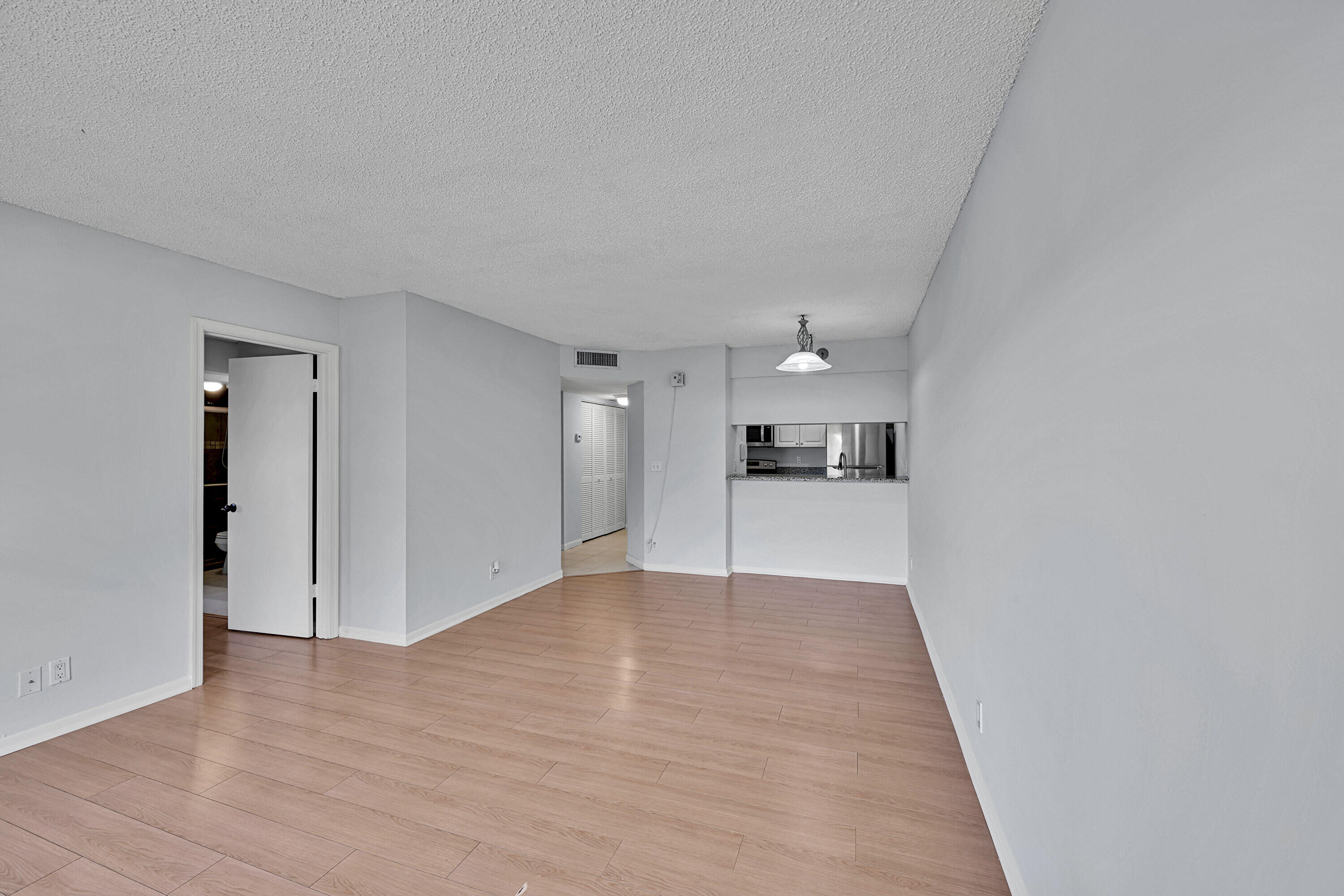 LAKEWOOD VILLAGE - Residential Lease