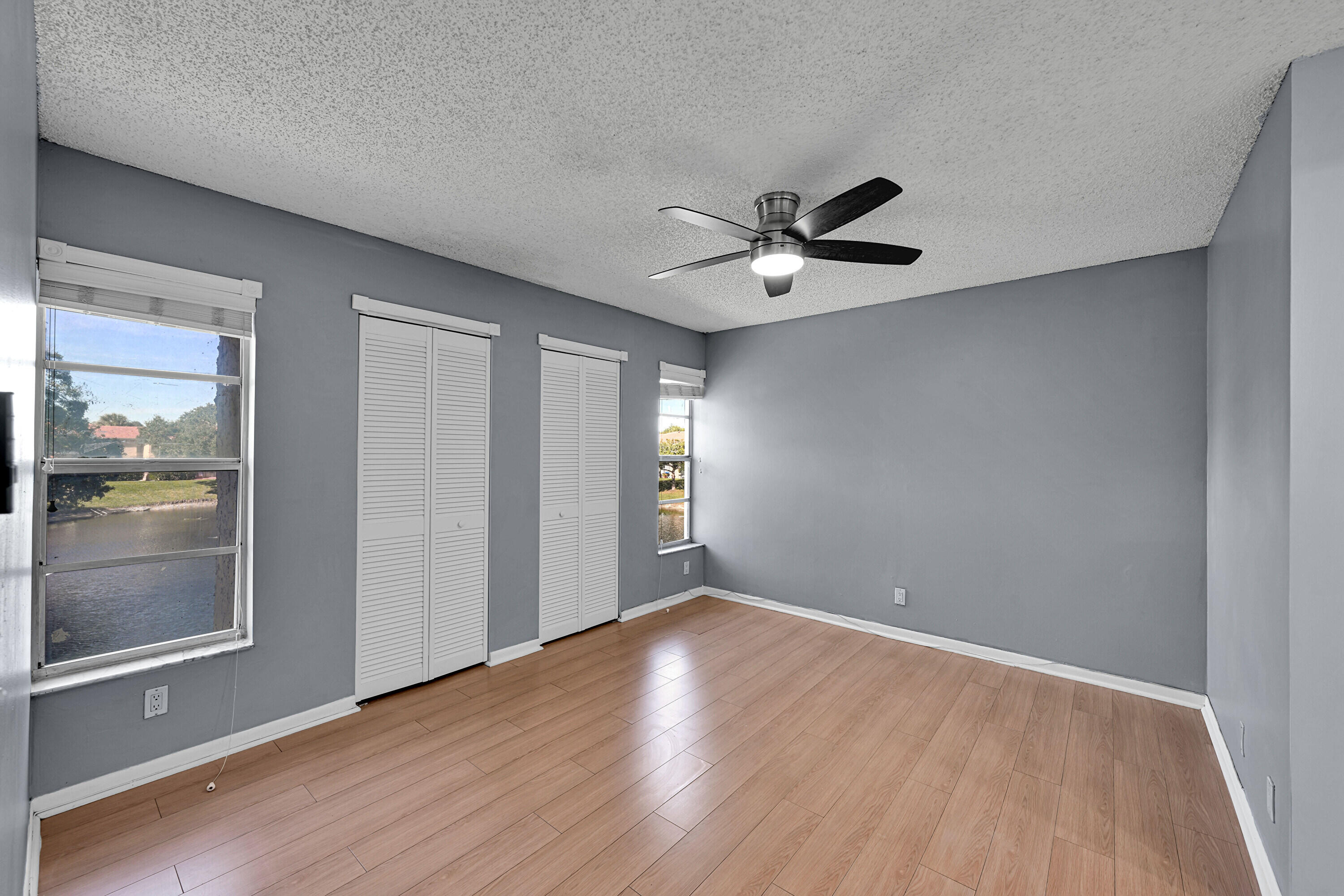 LAKEWOOD VILLAGE - Residential Lease