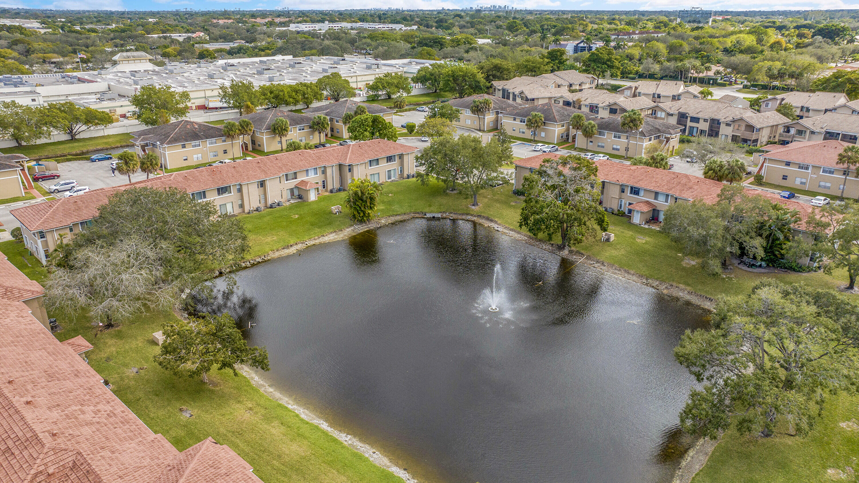 LAKEWOOD VILLAGE - Residential Lease