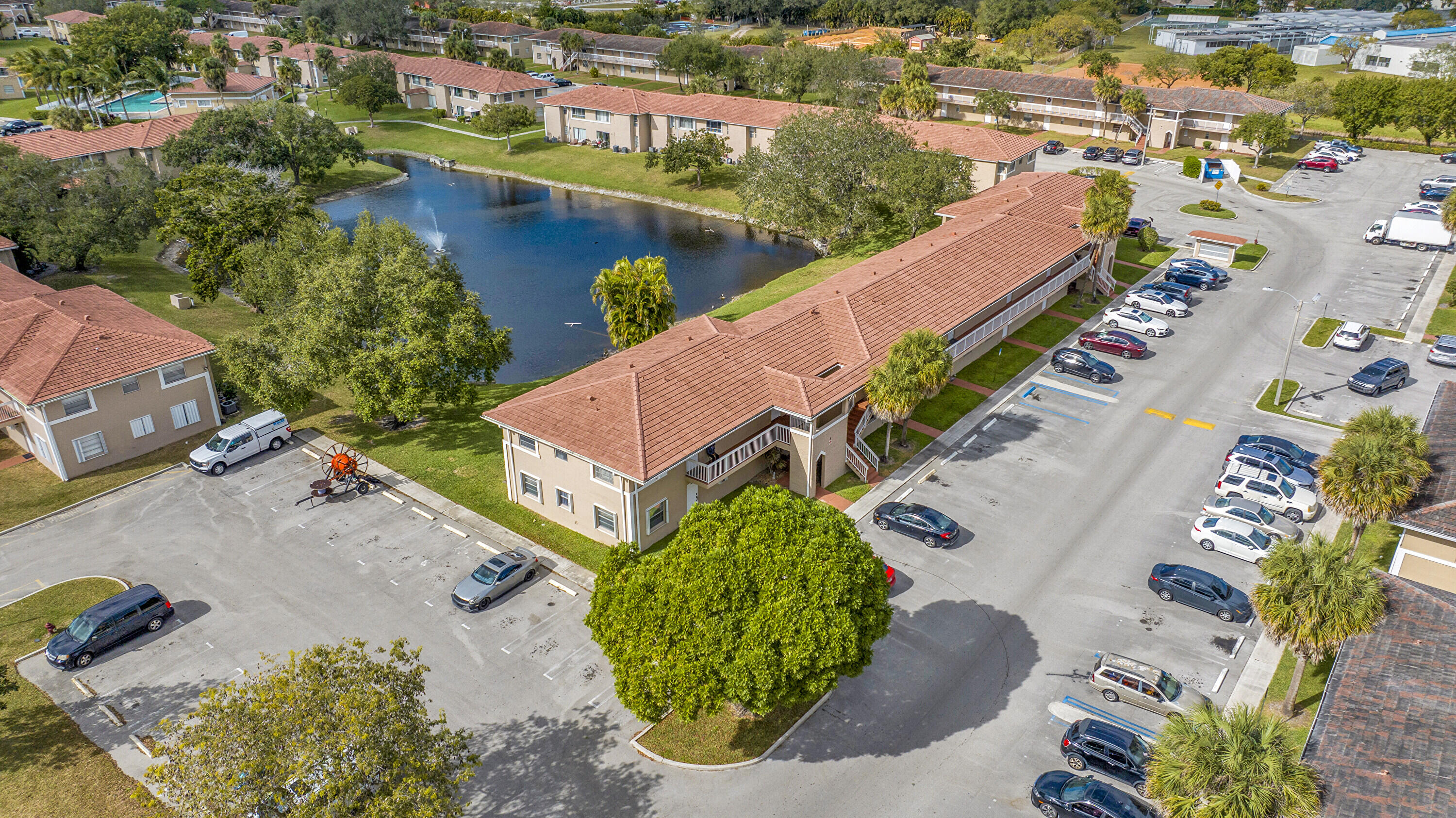 LAKEWOOD VILLAGE - Residential Lease