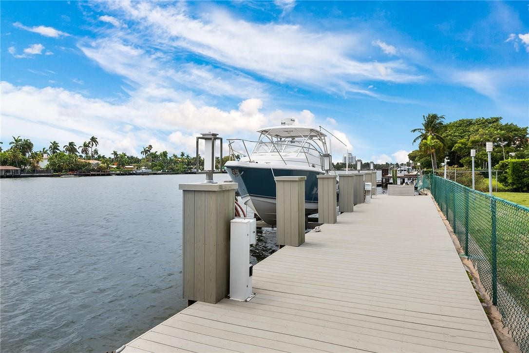 Hollywood Lakes Sec 1-32 - Residential