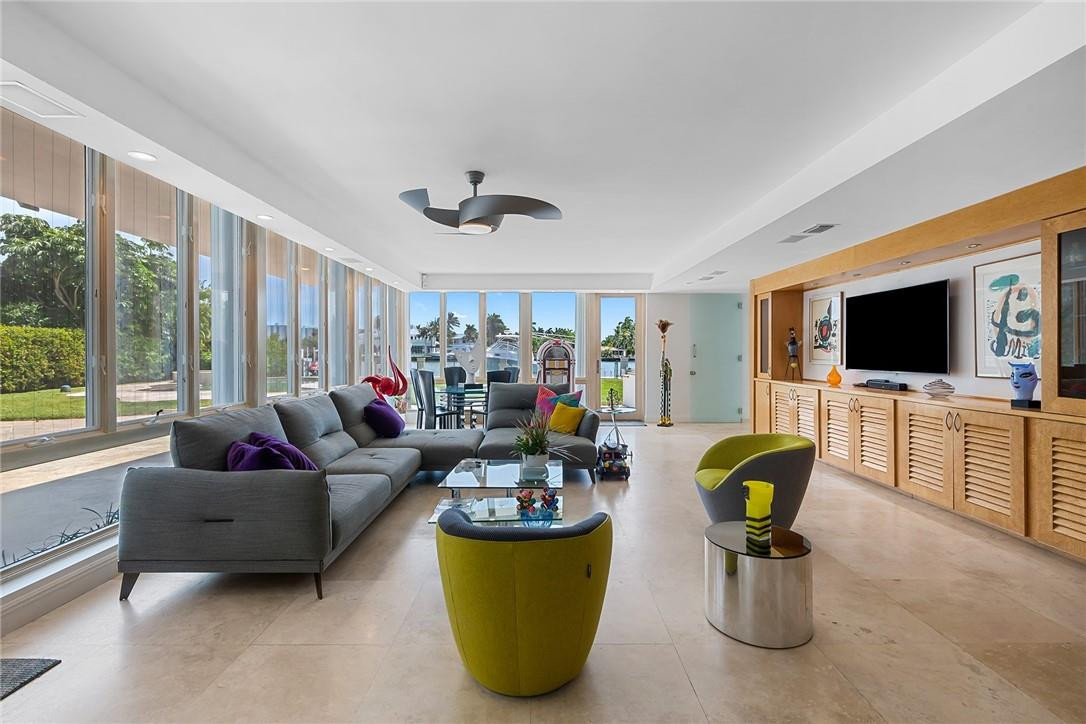 Hollywood Lakes Sec 1-32 - Residential