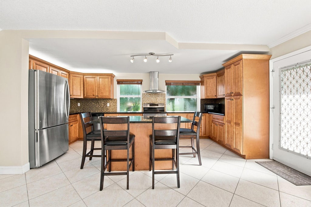Photo of 3 Flanders A, Delray Beach, FL 33484 (MLS # B26068077)