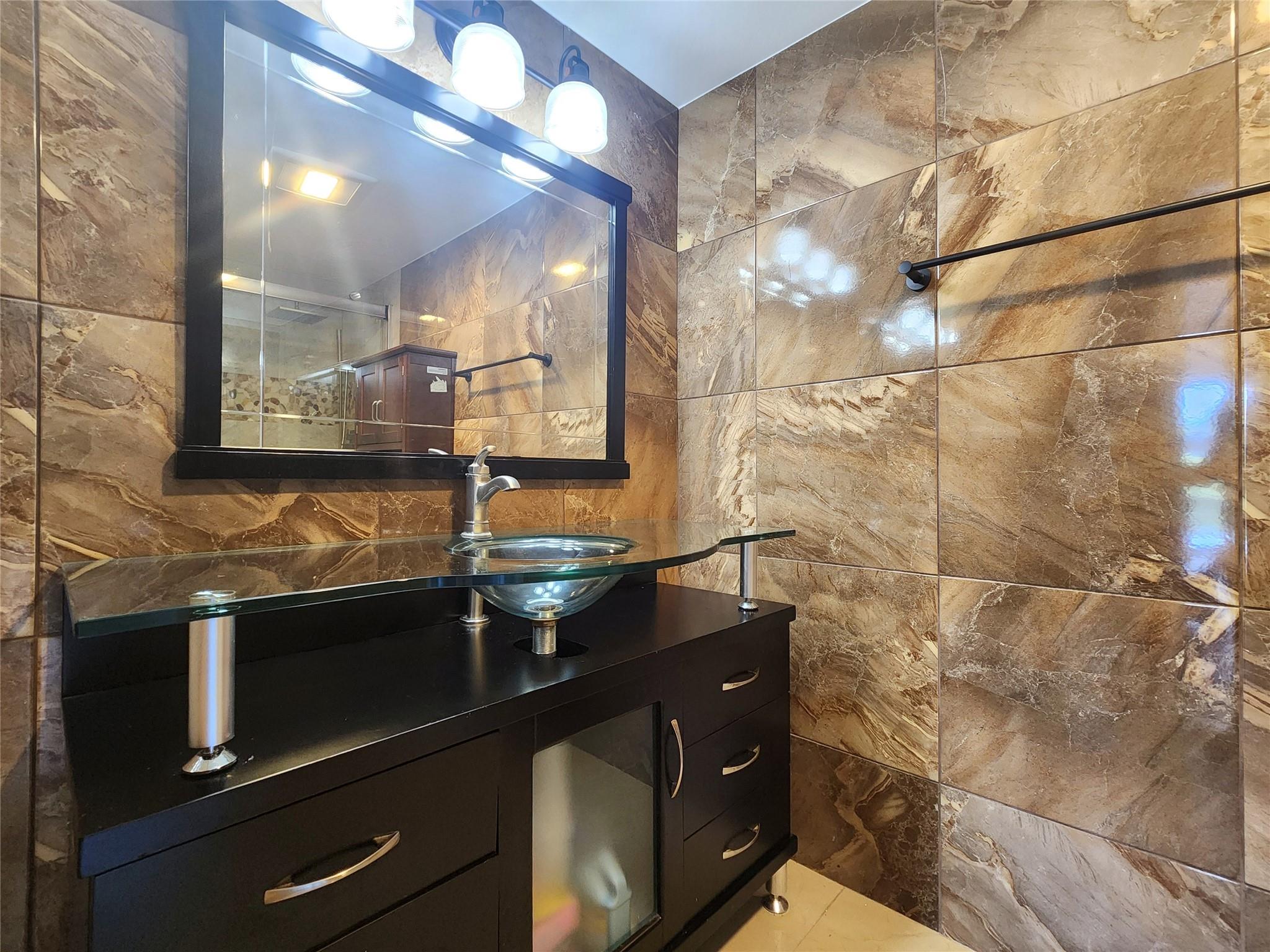 HILLSBORO COVE - Residential