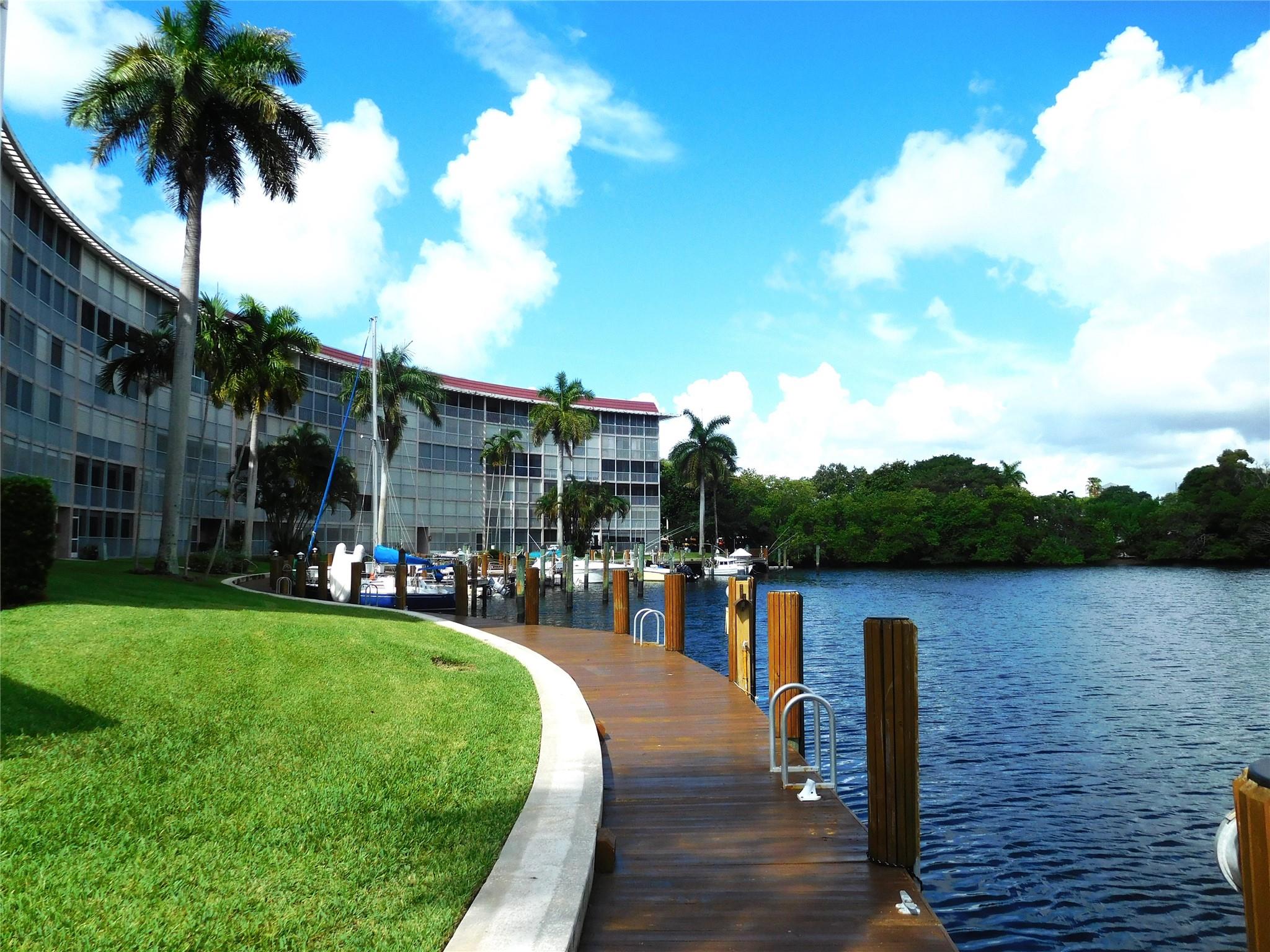 HILLSBORO COVE - Residential