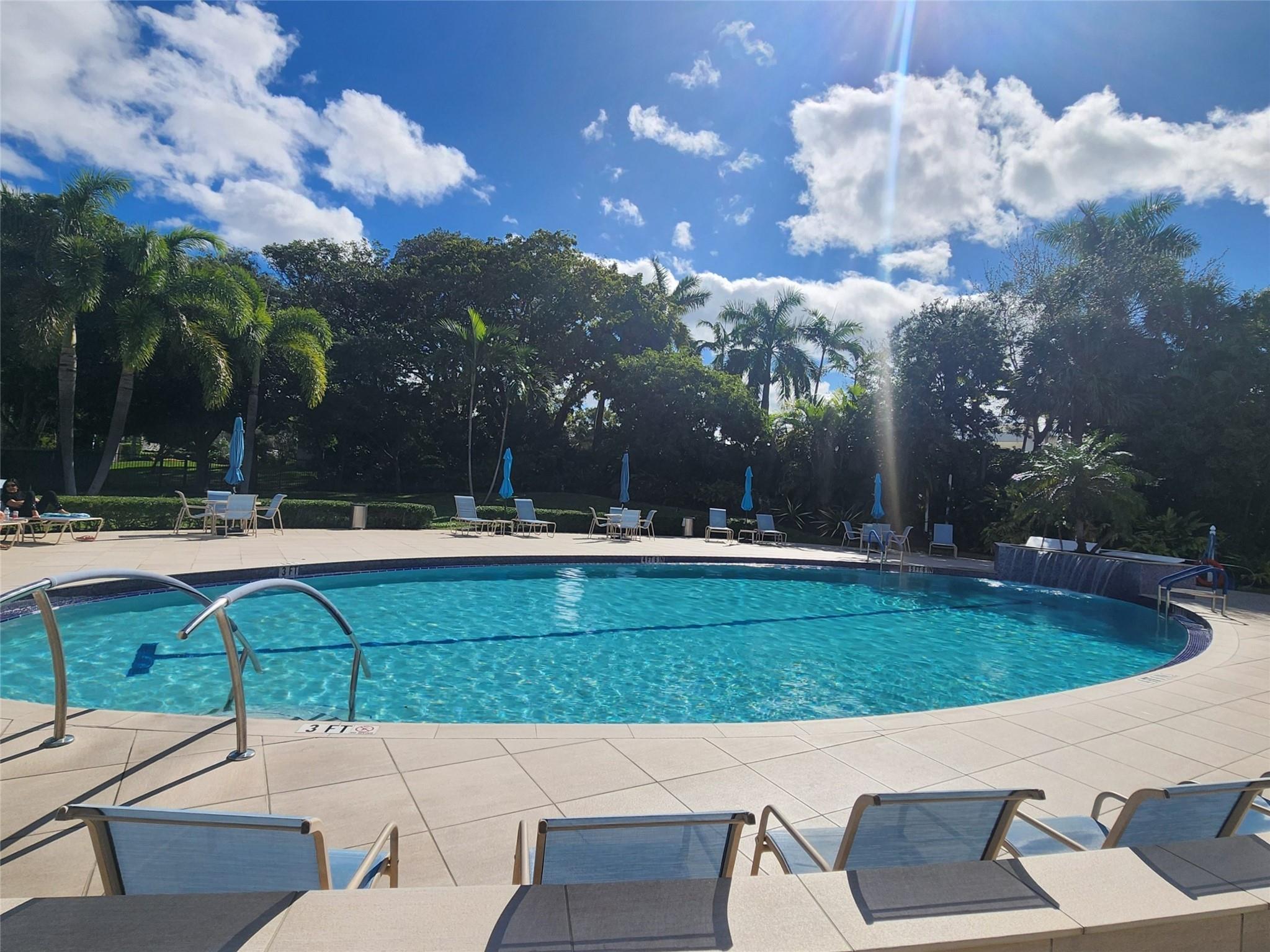 HILLSBORO COVE - Residential