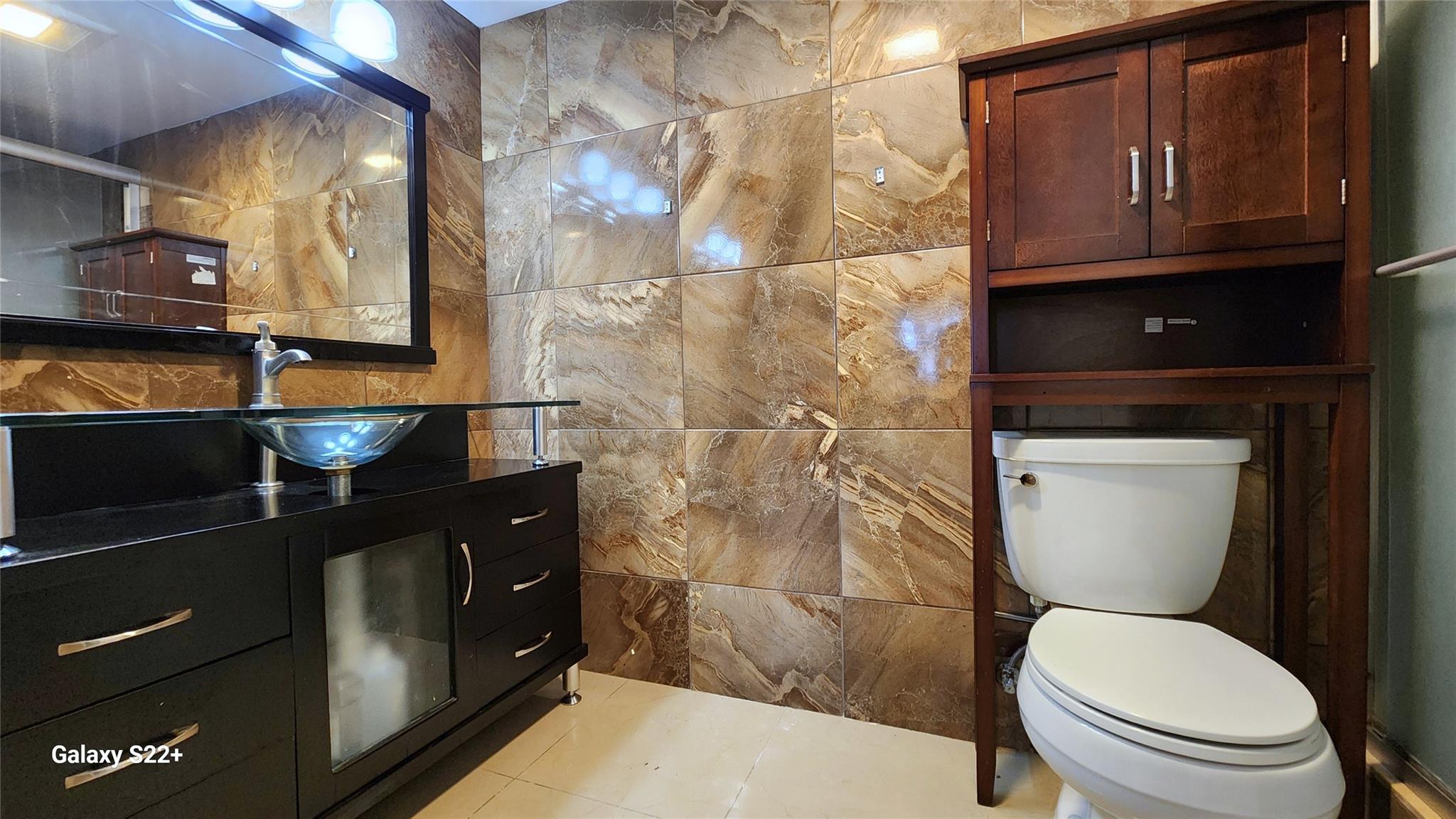 HILLSBORO COVE - Residential