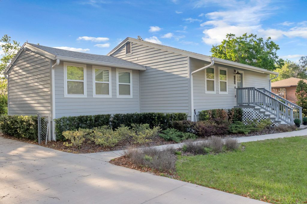 Photo of 9392 Via Palma Ceia, Apopka, FL 32703 (MLS # B26013591)