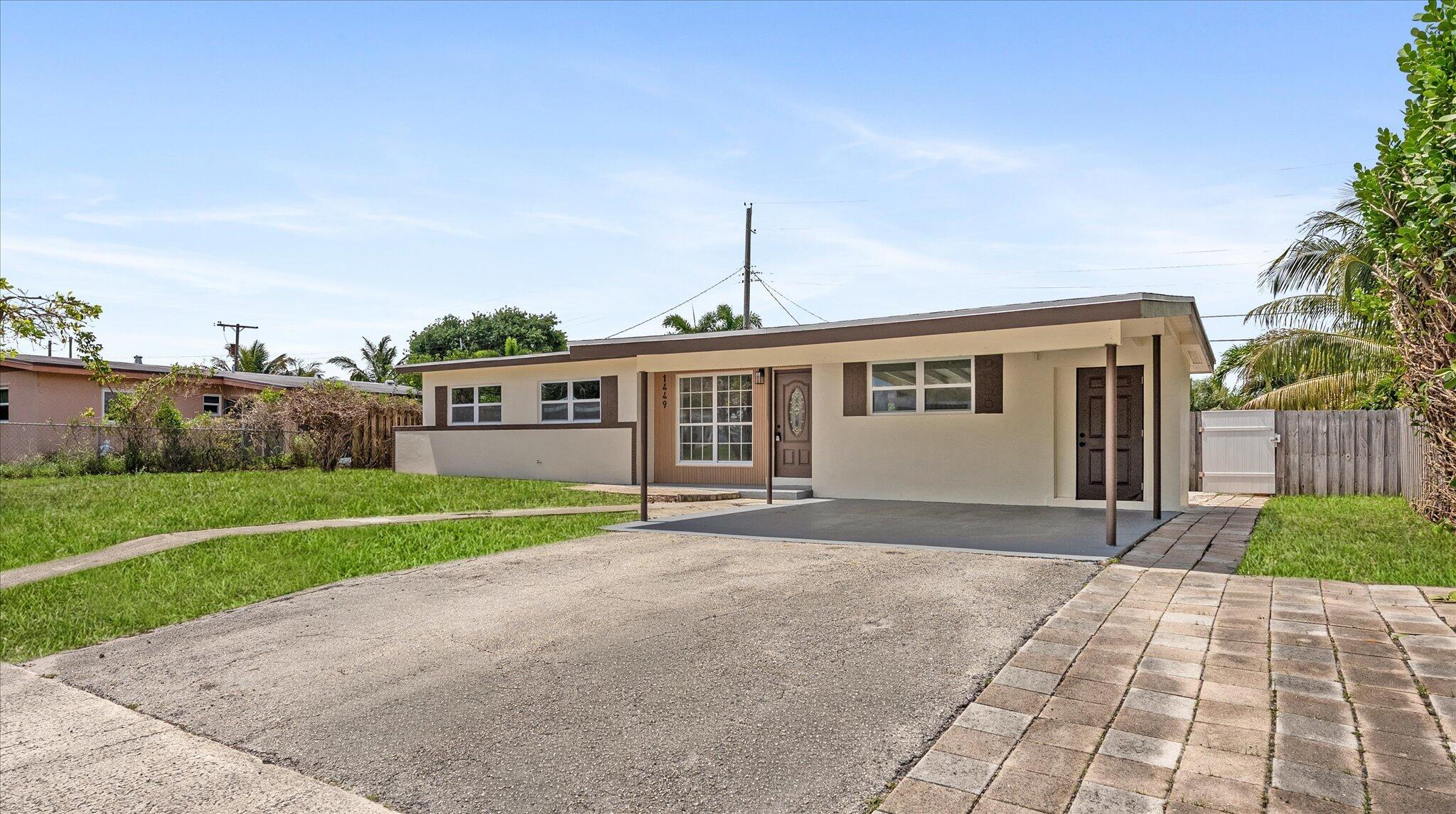 LAKE OSBORNE HILLS - Residential