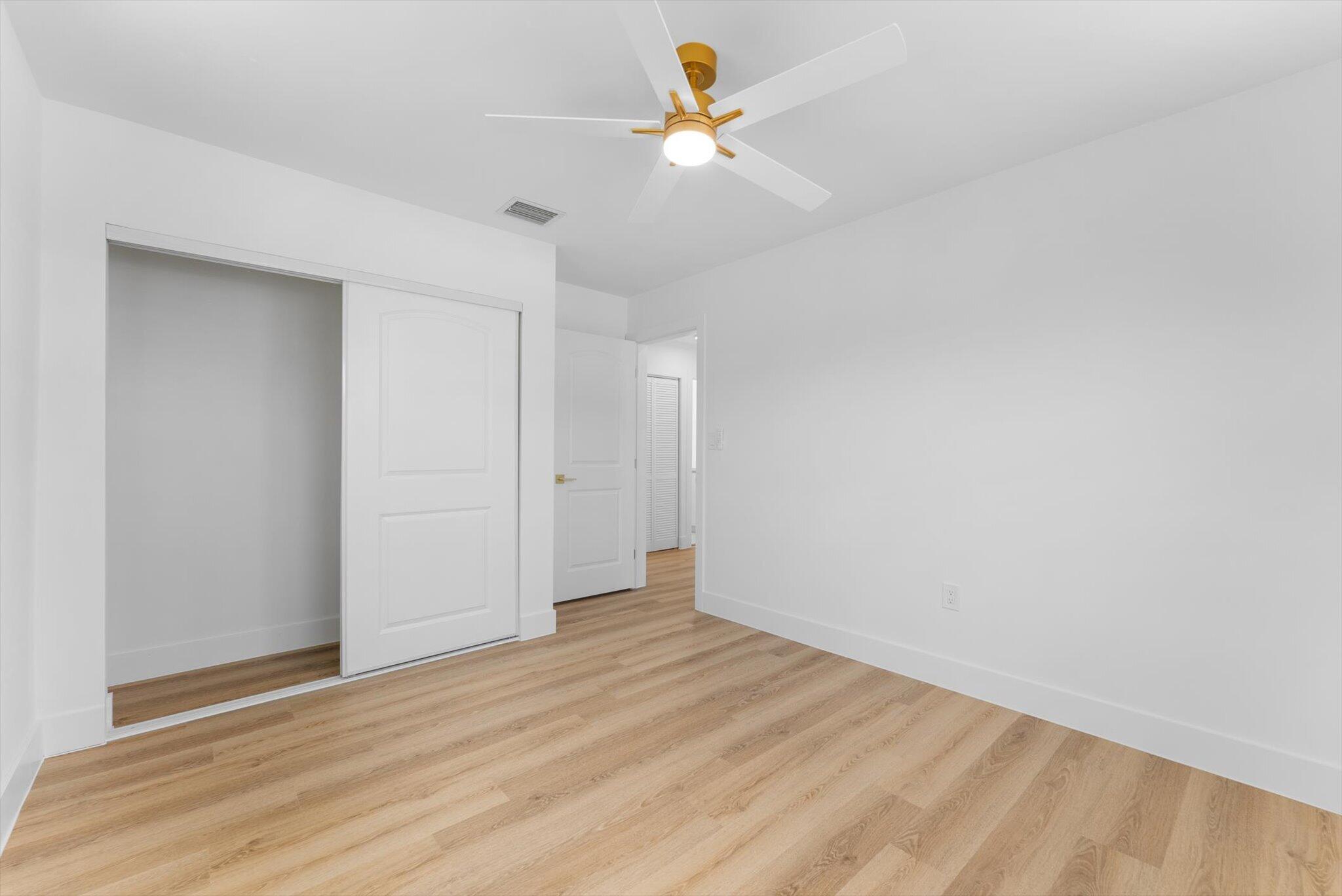 LAKE OSBORNE HILLS - Residential