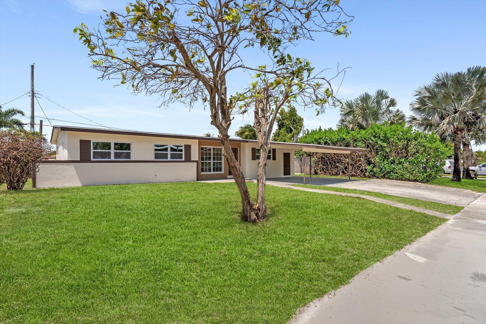 LAKE OSBORNE HILLS - Residential