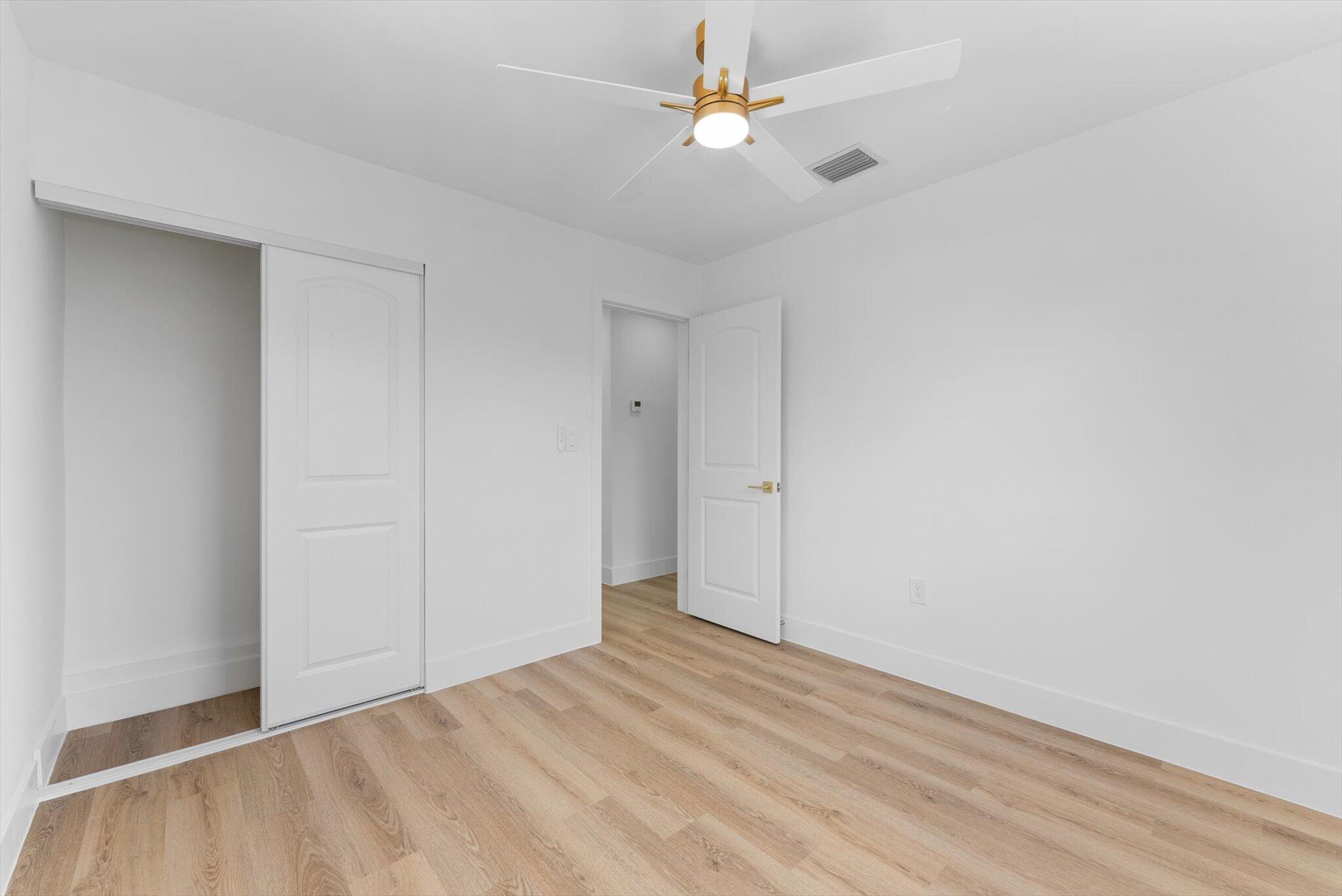 LAKE OSBORNE HILLS - Residential