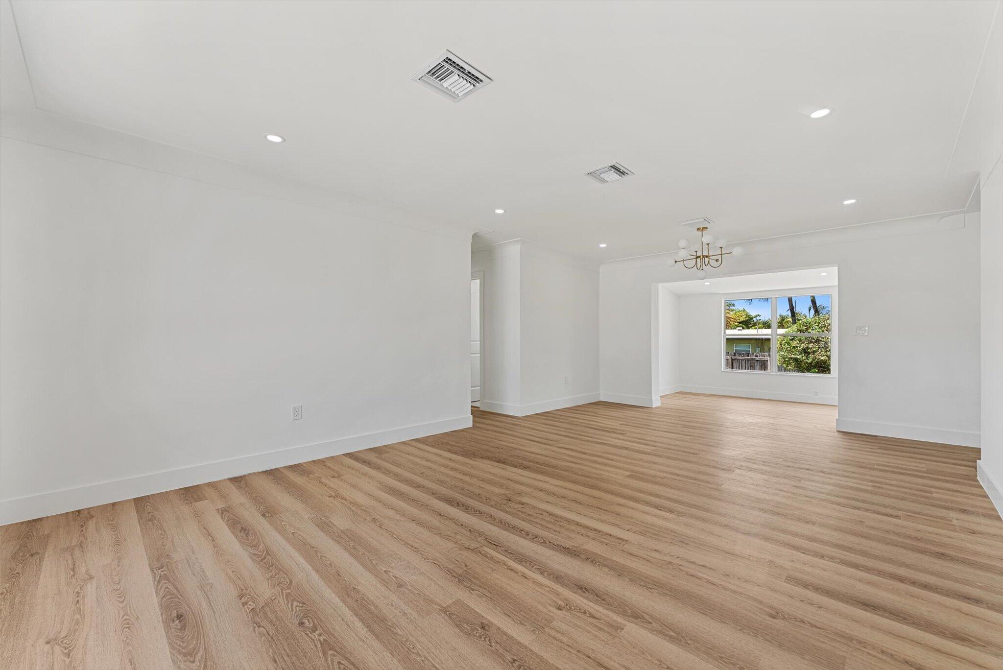 LAKE OSBORNE HILLS - Residential