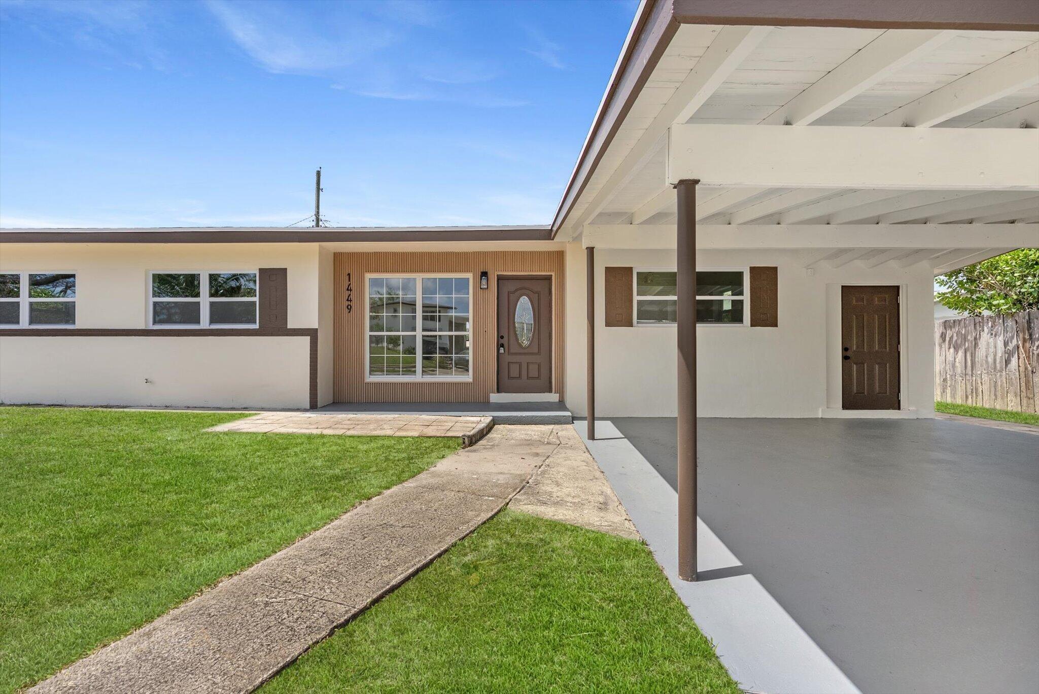 LAKE OSBORNE HILLS - Residential