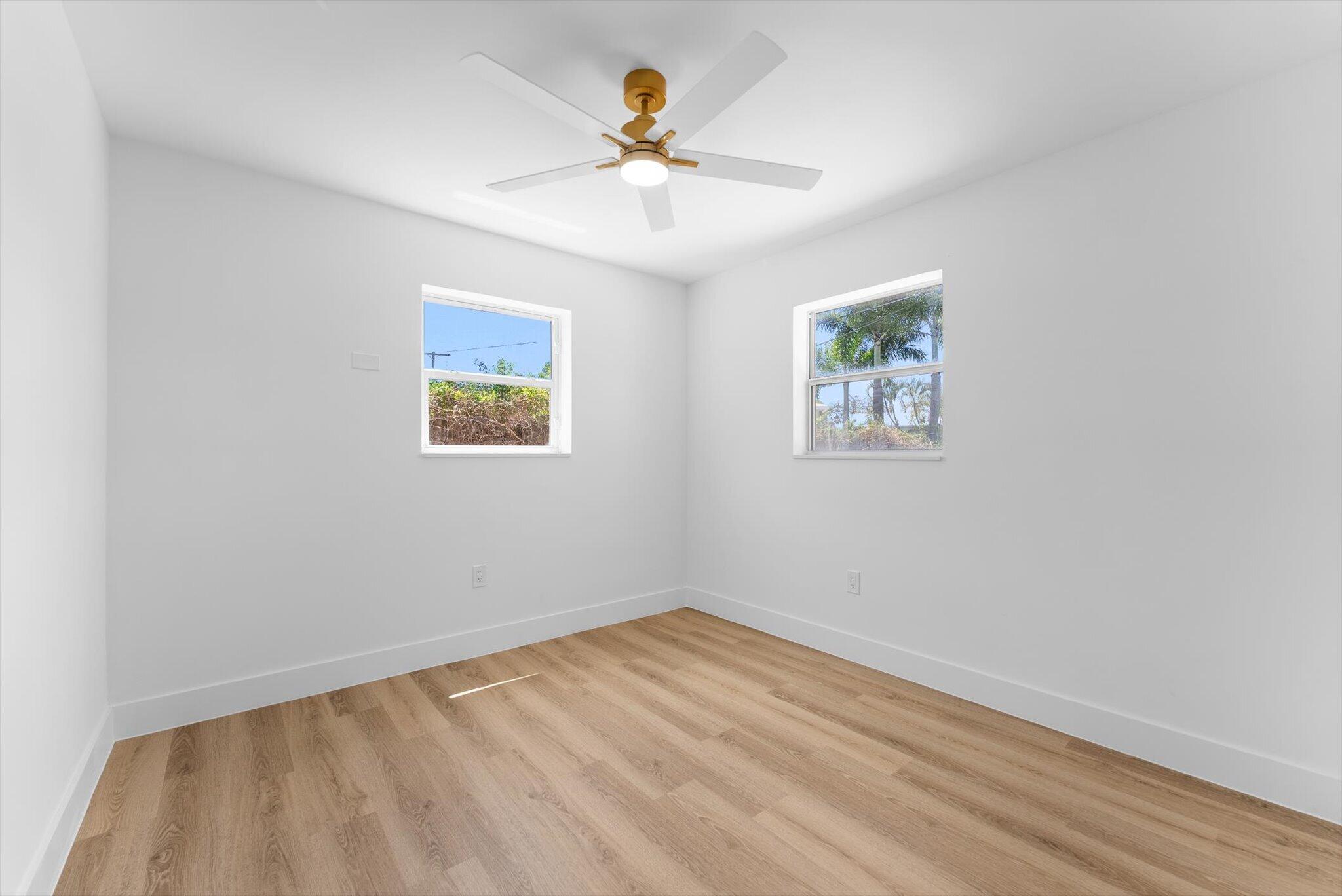 LAKE OSBORNE HILLS - Residential