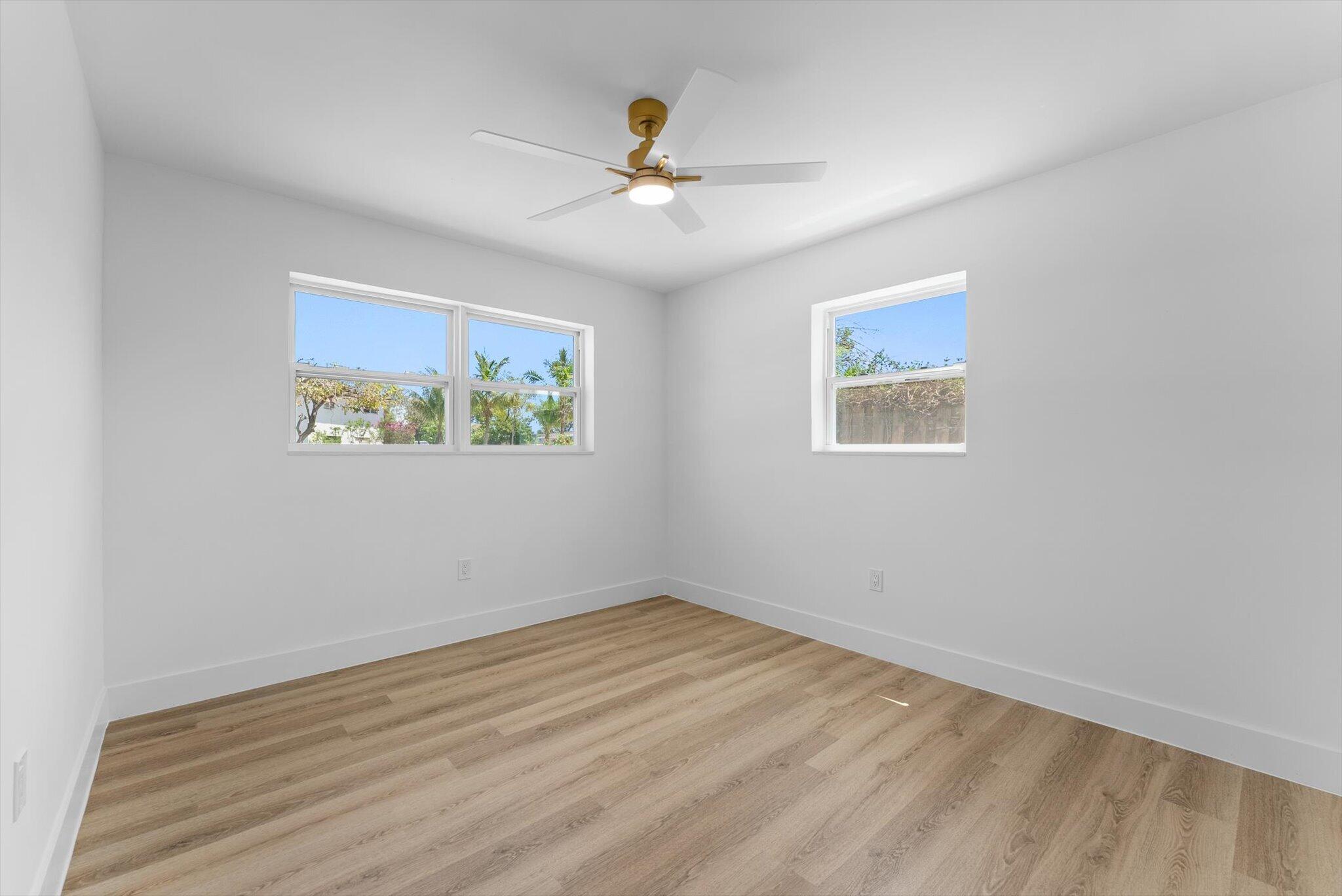 LAKE OSBORNE HILLS - Residential