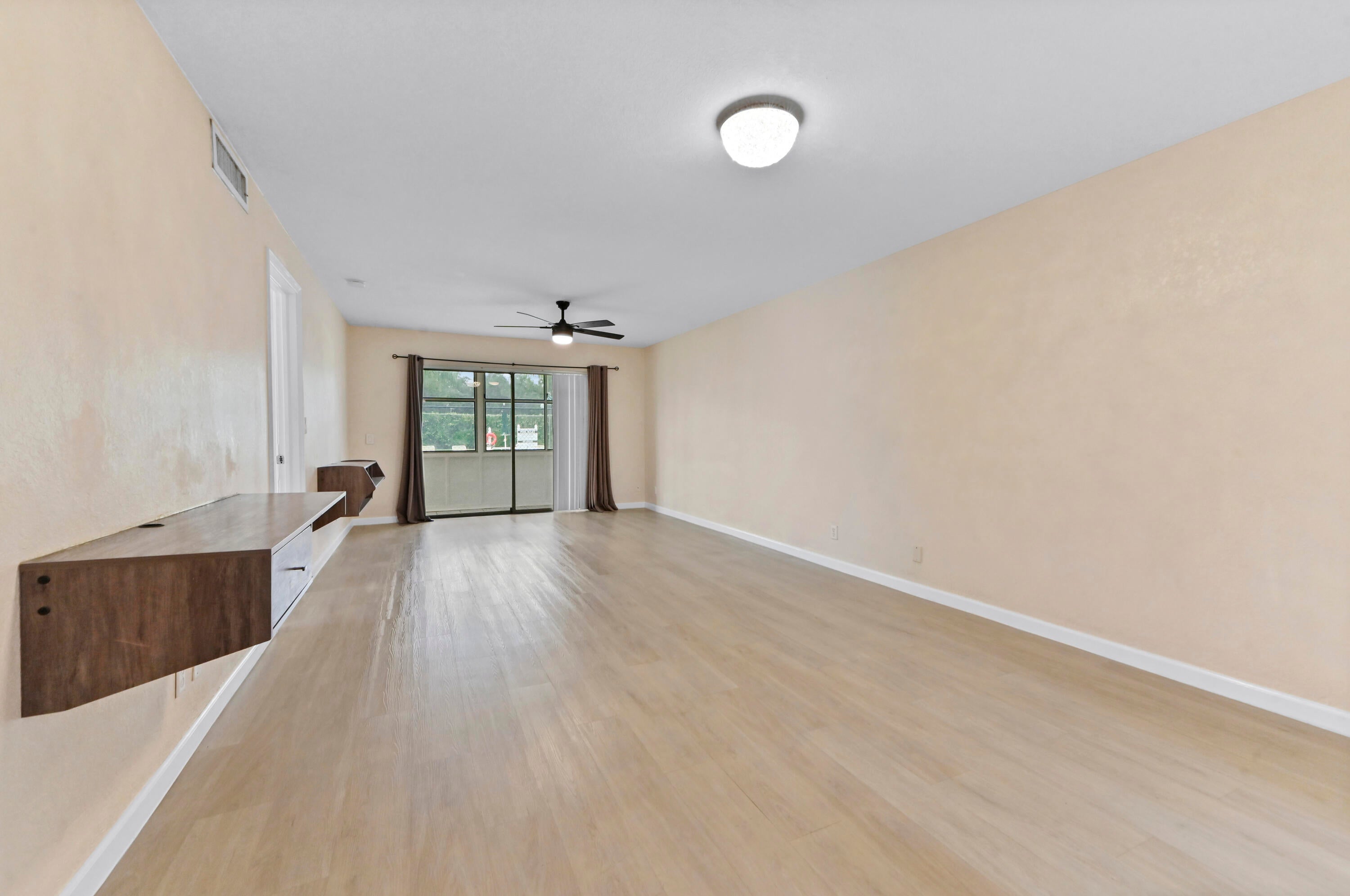 Properties 126 Sparrow Drive 22A