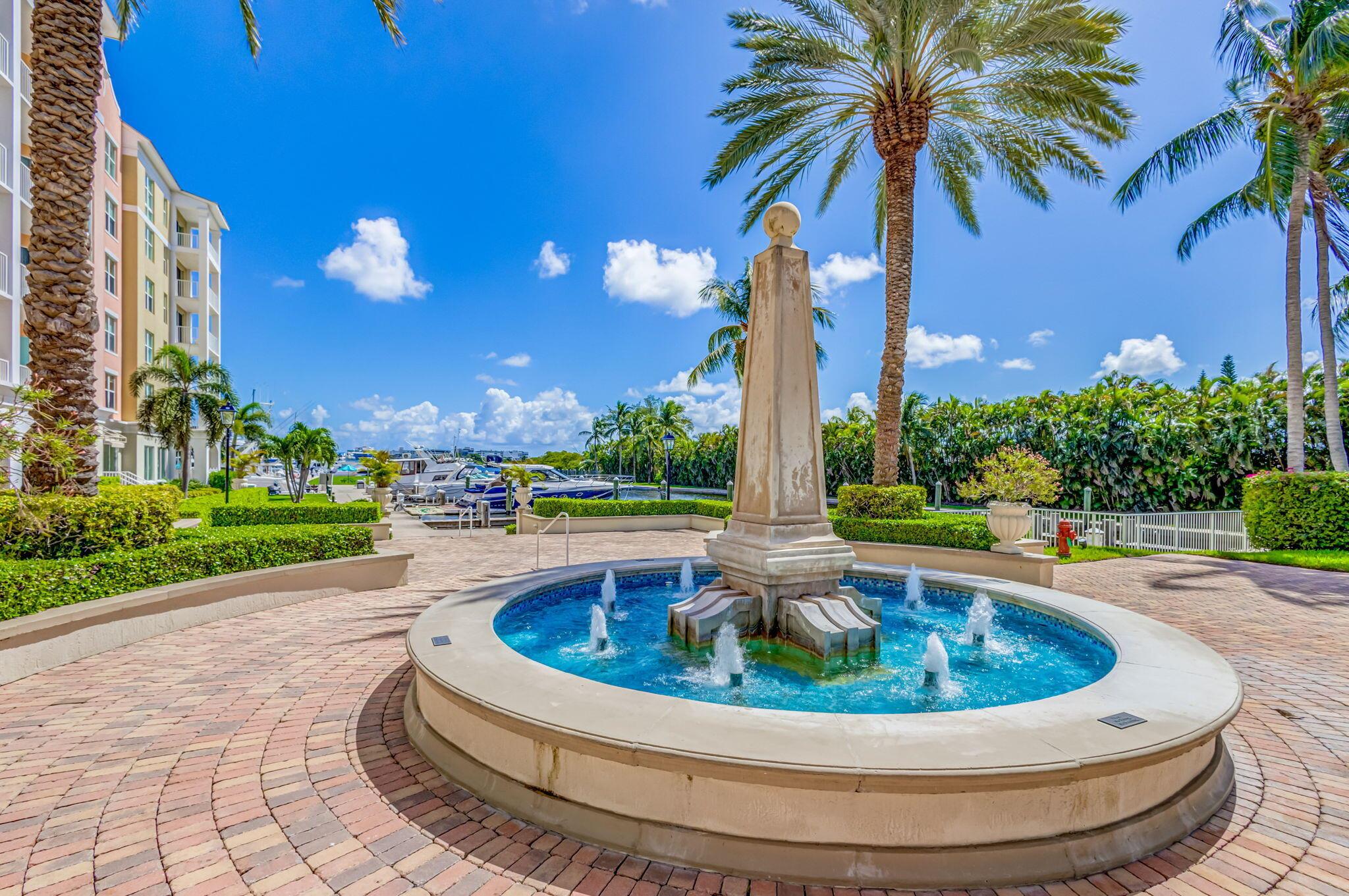 MOORINGS AT LANTANA, The - Residential