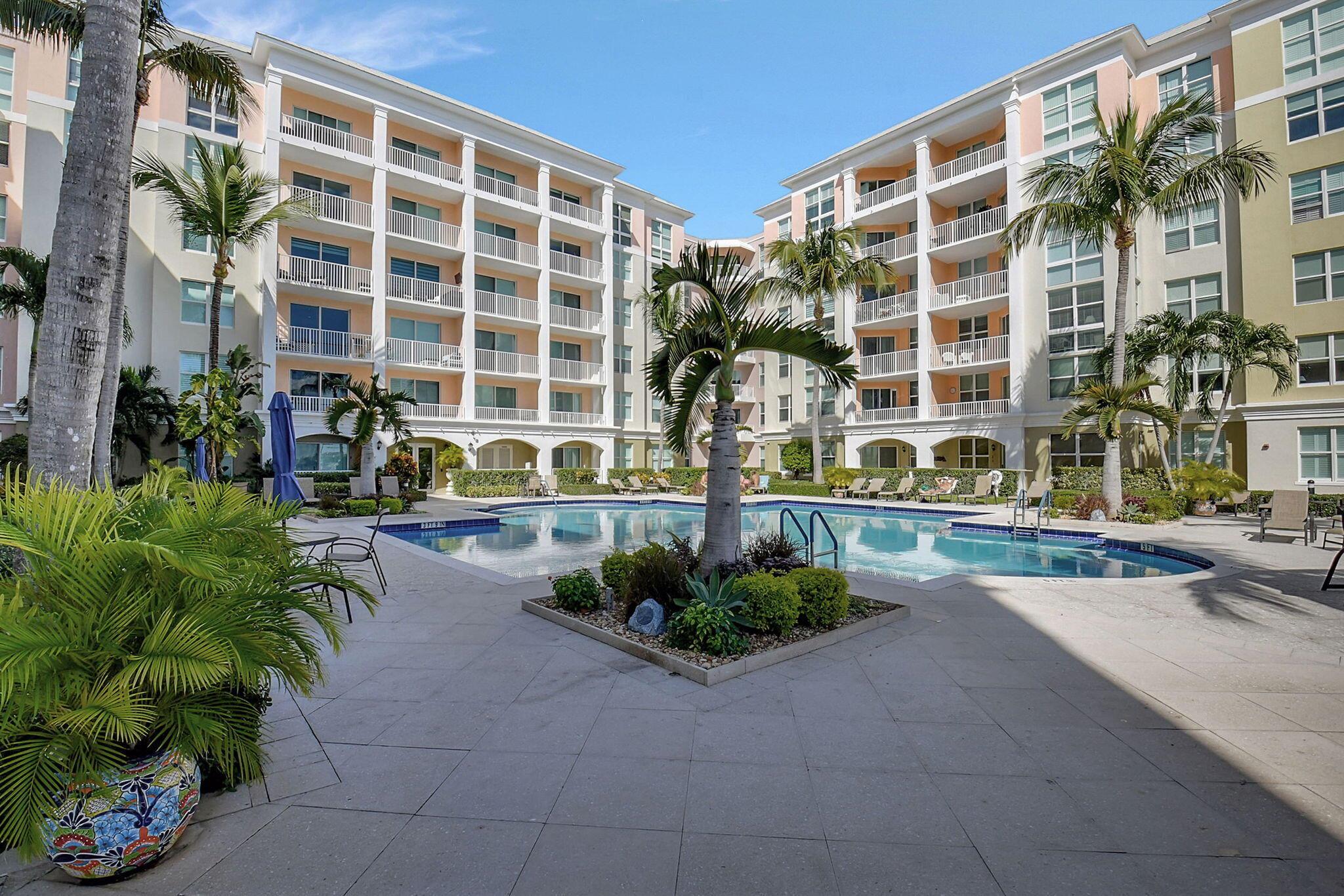 MOORINGS AT LANTANA, The - Residential