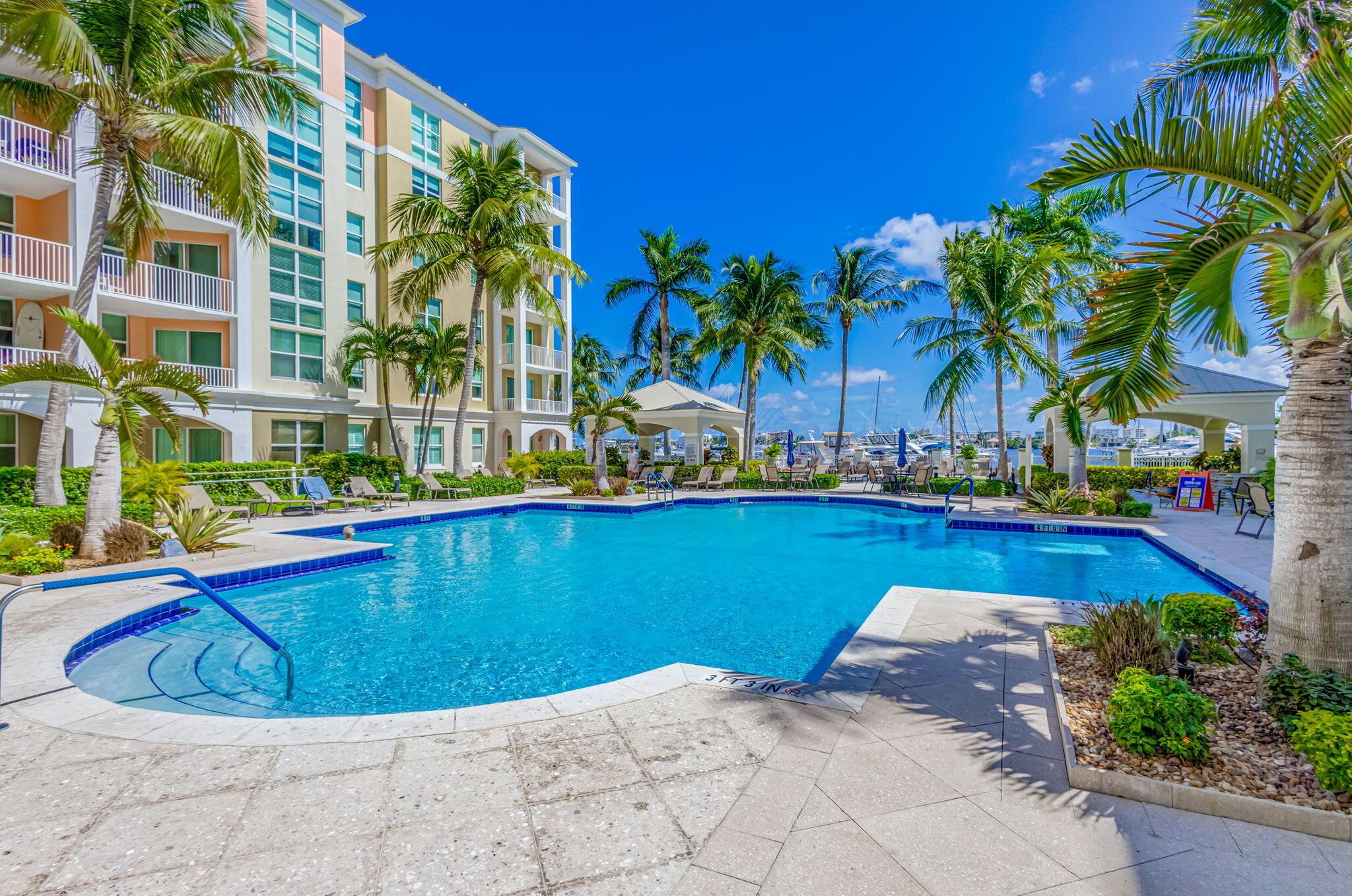 MOORINGS AT LANTANA, The - Residential