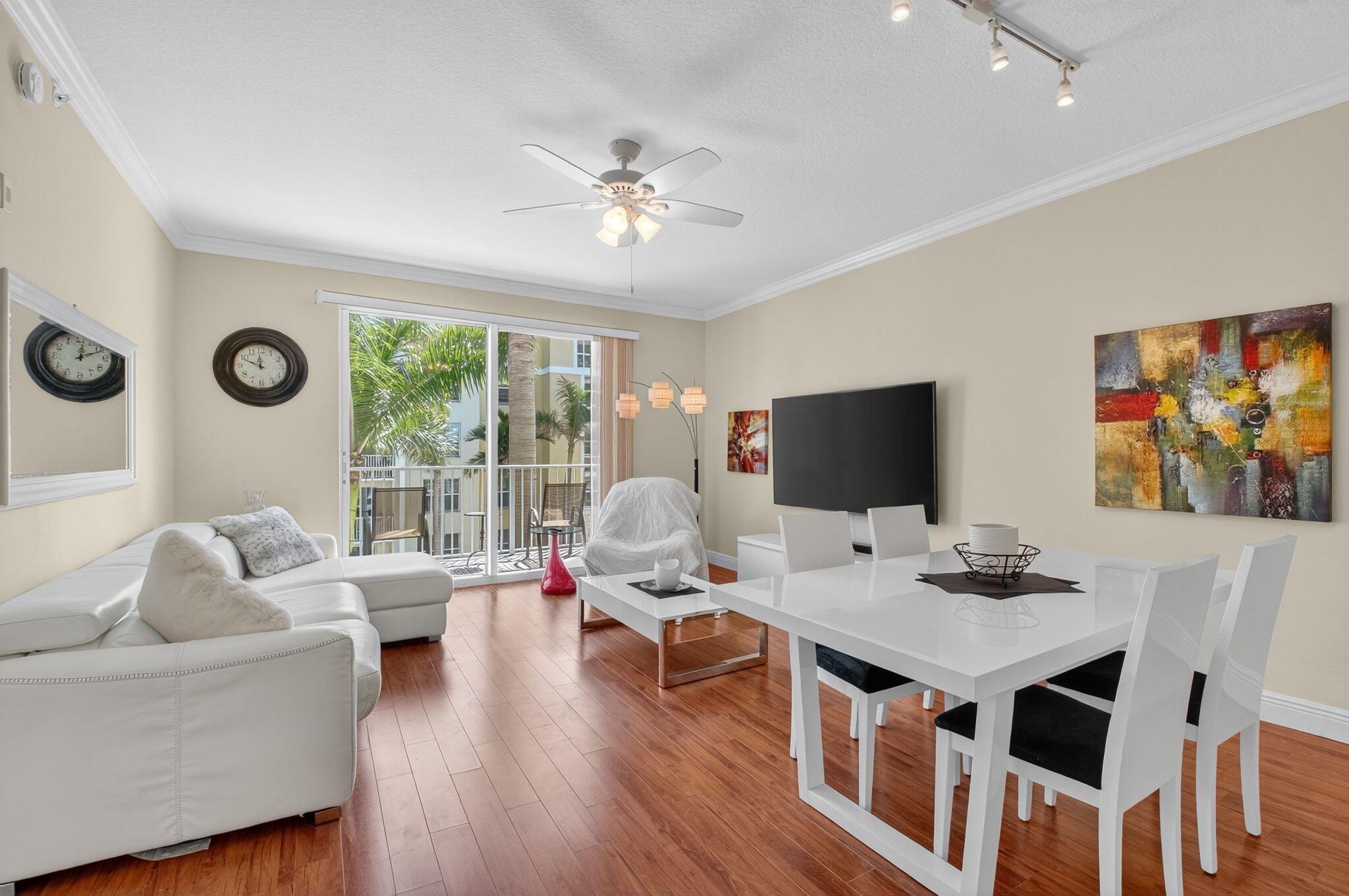 MOORINGS AT LANTANA, The - Residential