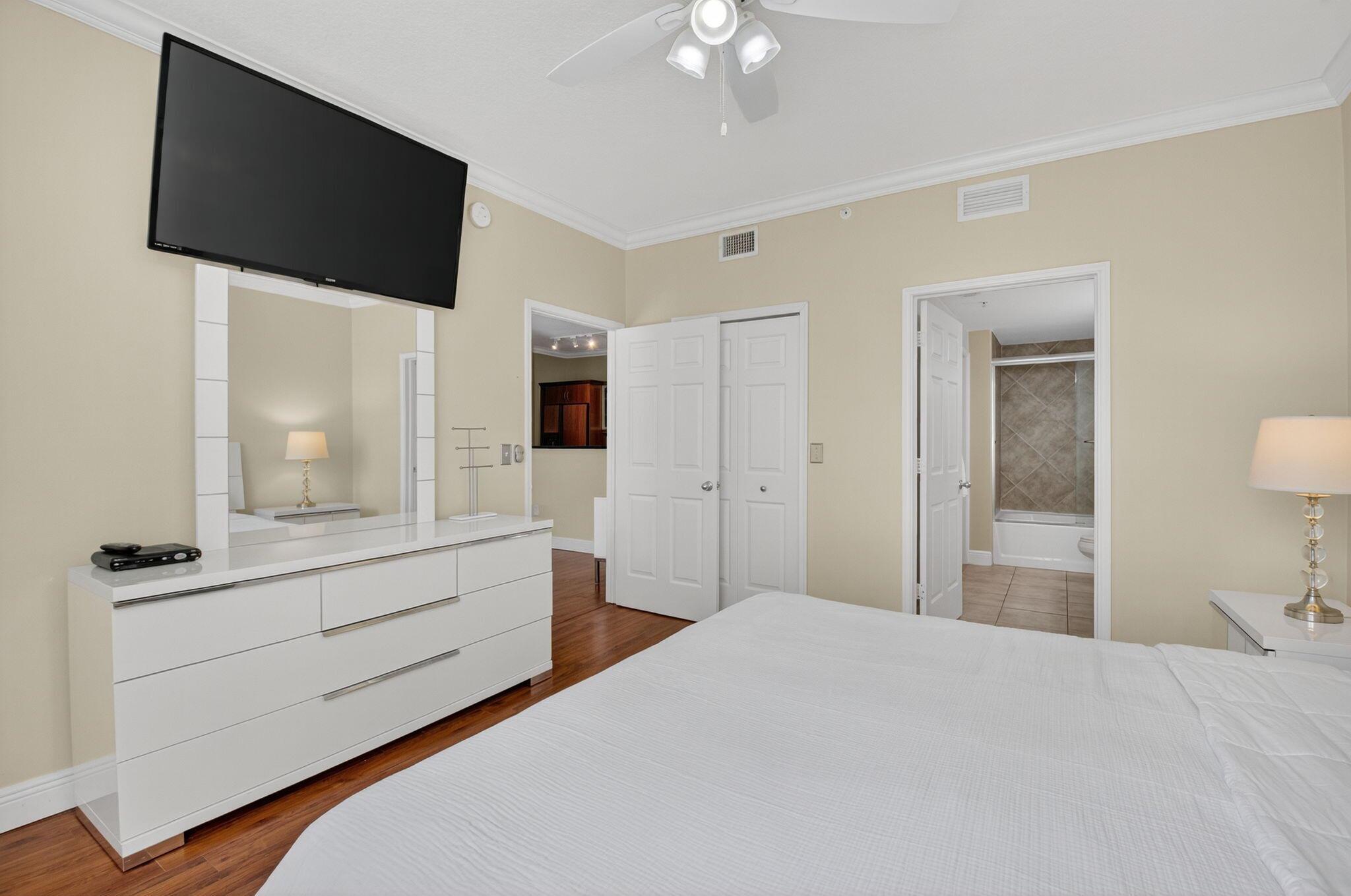 MOORINGS AT LANTANA, The - Residential