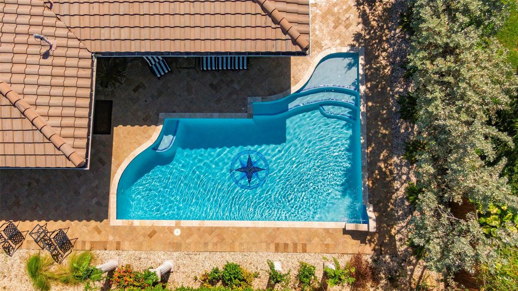 Photo of 2732 NE 26th St, Fort Lauderdale, FL 33305 (MLS # F10482207)