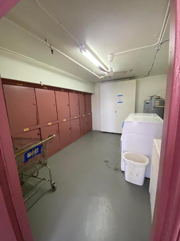 FANSHAW AT CENTURY VILLAGE CONDO - Residential