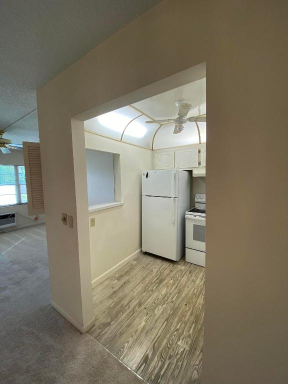 FANSHAW AT CENTURY VILLAGE CONDO - Residential