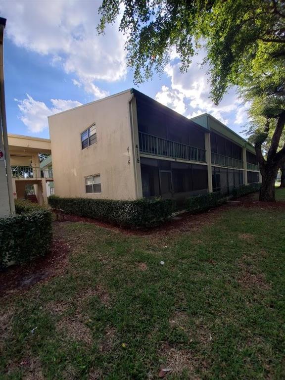 RAMBLEWOOD EAST CONDO - Residential