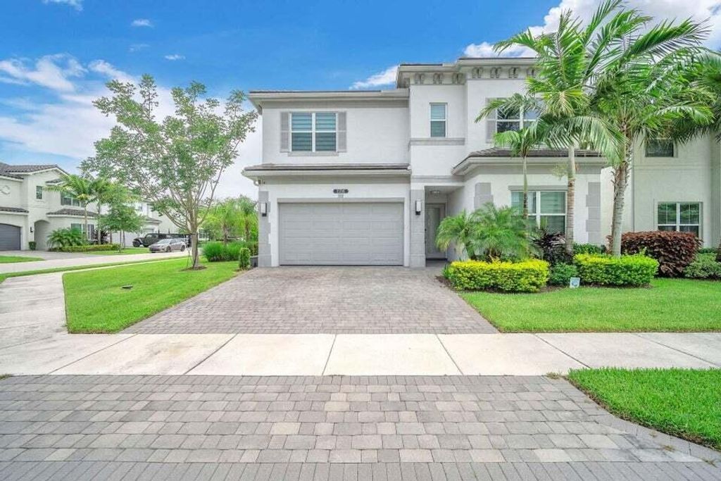 Photo of 15395 Green River Court, Delray Beach, FL 33446 (MLS # R11146655)