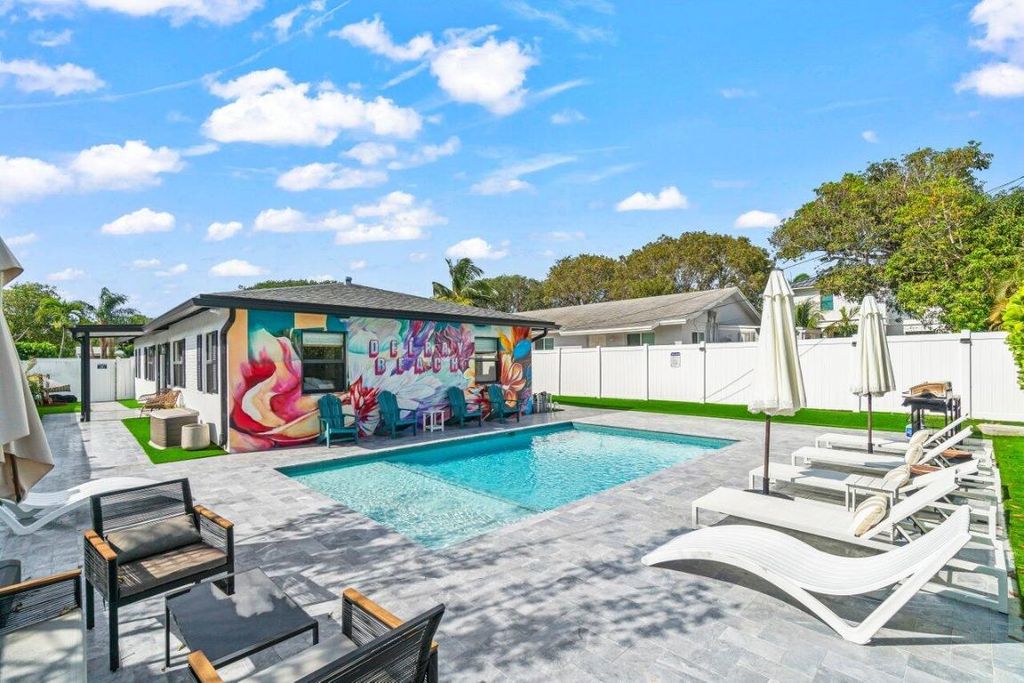 Photo of 217 NE 11th Street #217-219, Delray Beach, FL 33444 (MLS # R11134363)