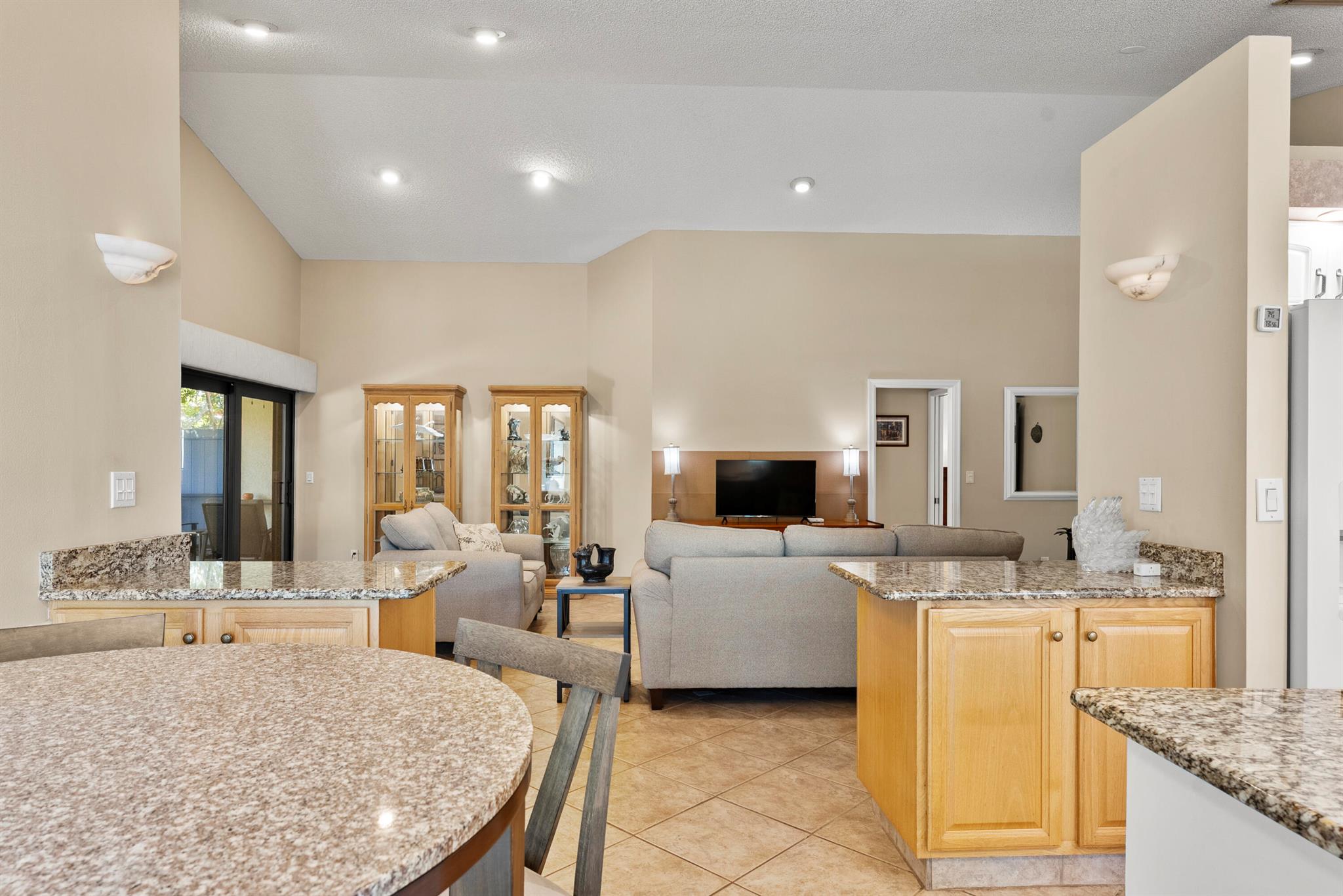 EXECUTIVE ESTATES - Residential