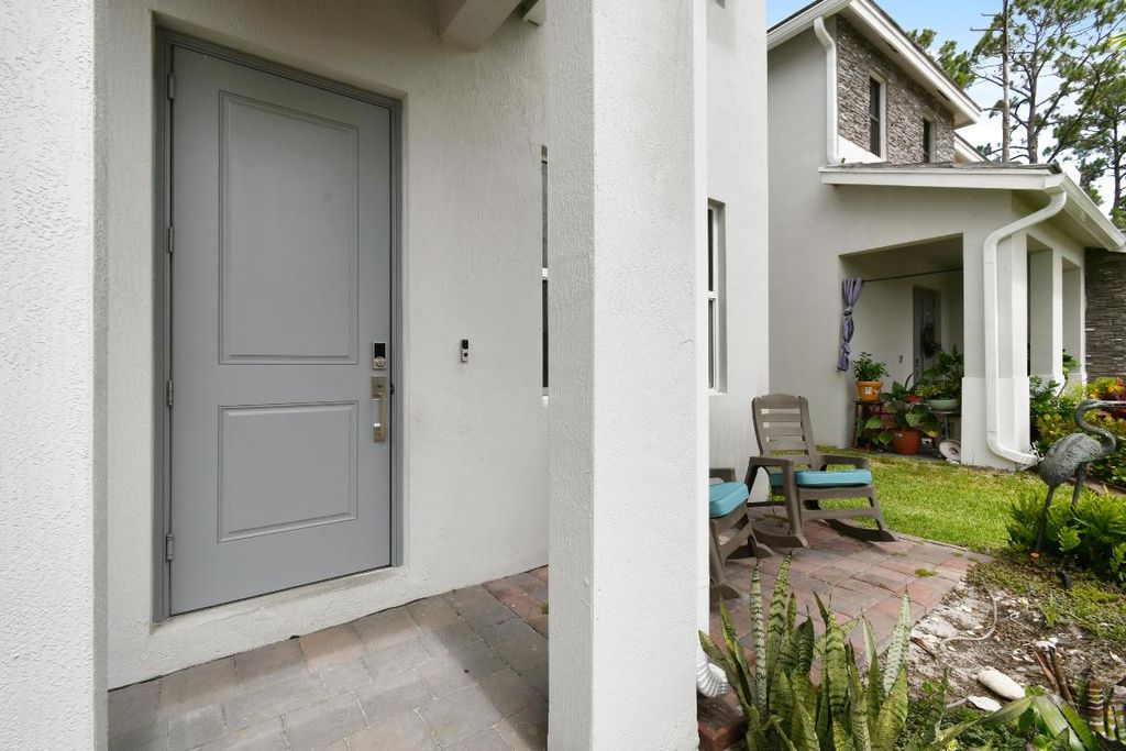 Photo of 18519 Claybrook Street, Jupiter, FL 33458 (MLS # R11105071)